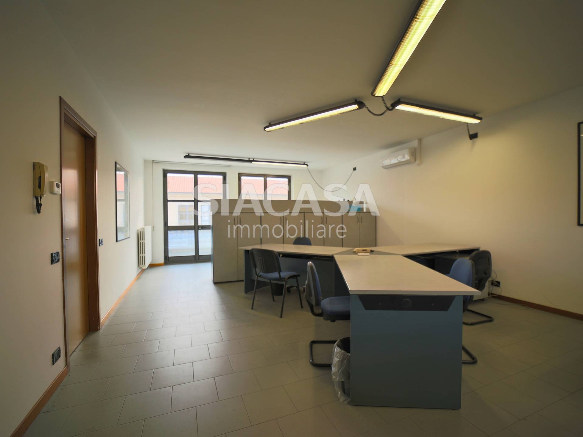 Uffici in vendita a Cernusco Lombardone