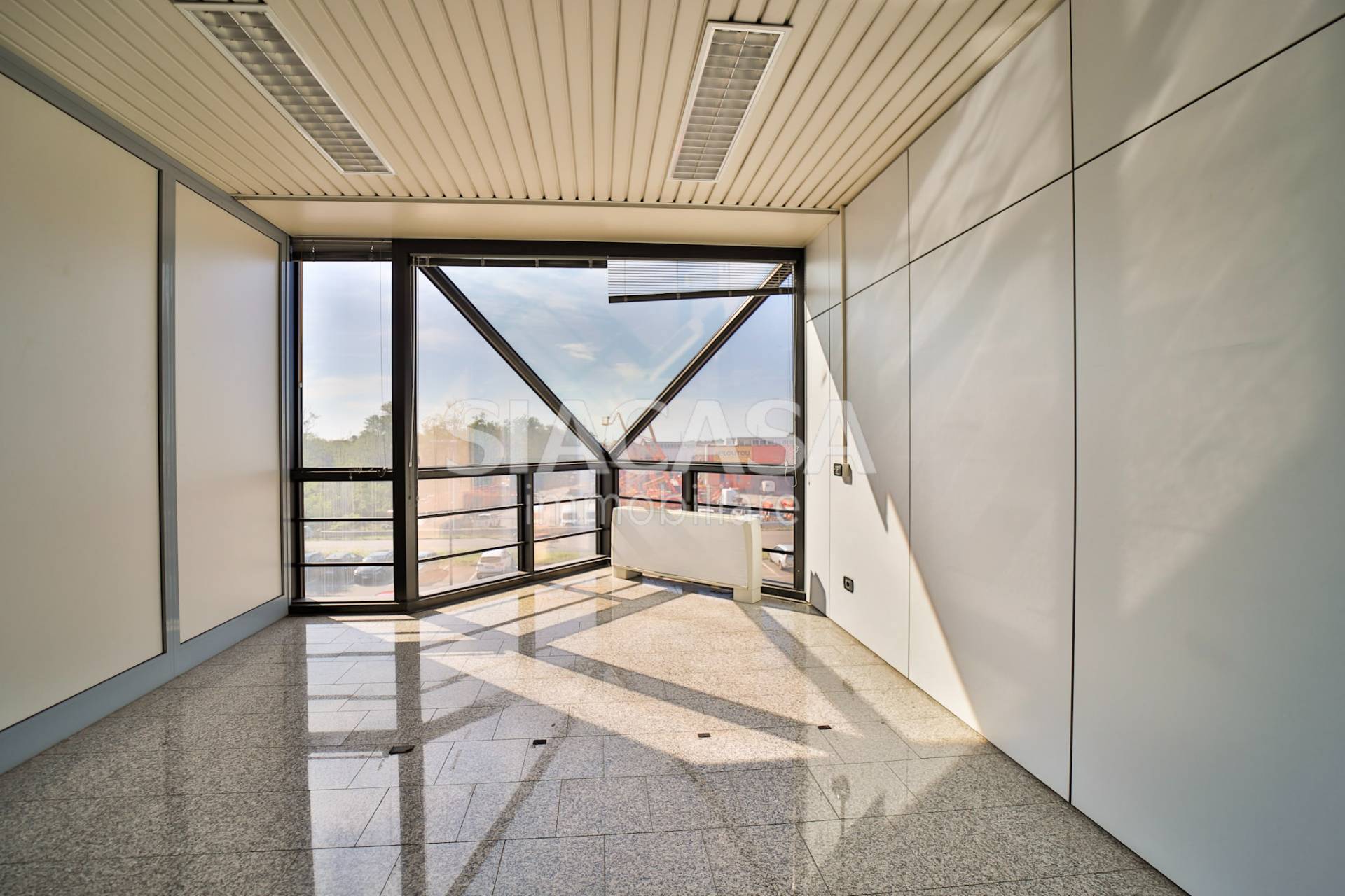 Uffici in affitto a Mezzago