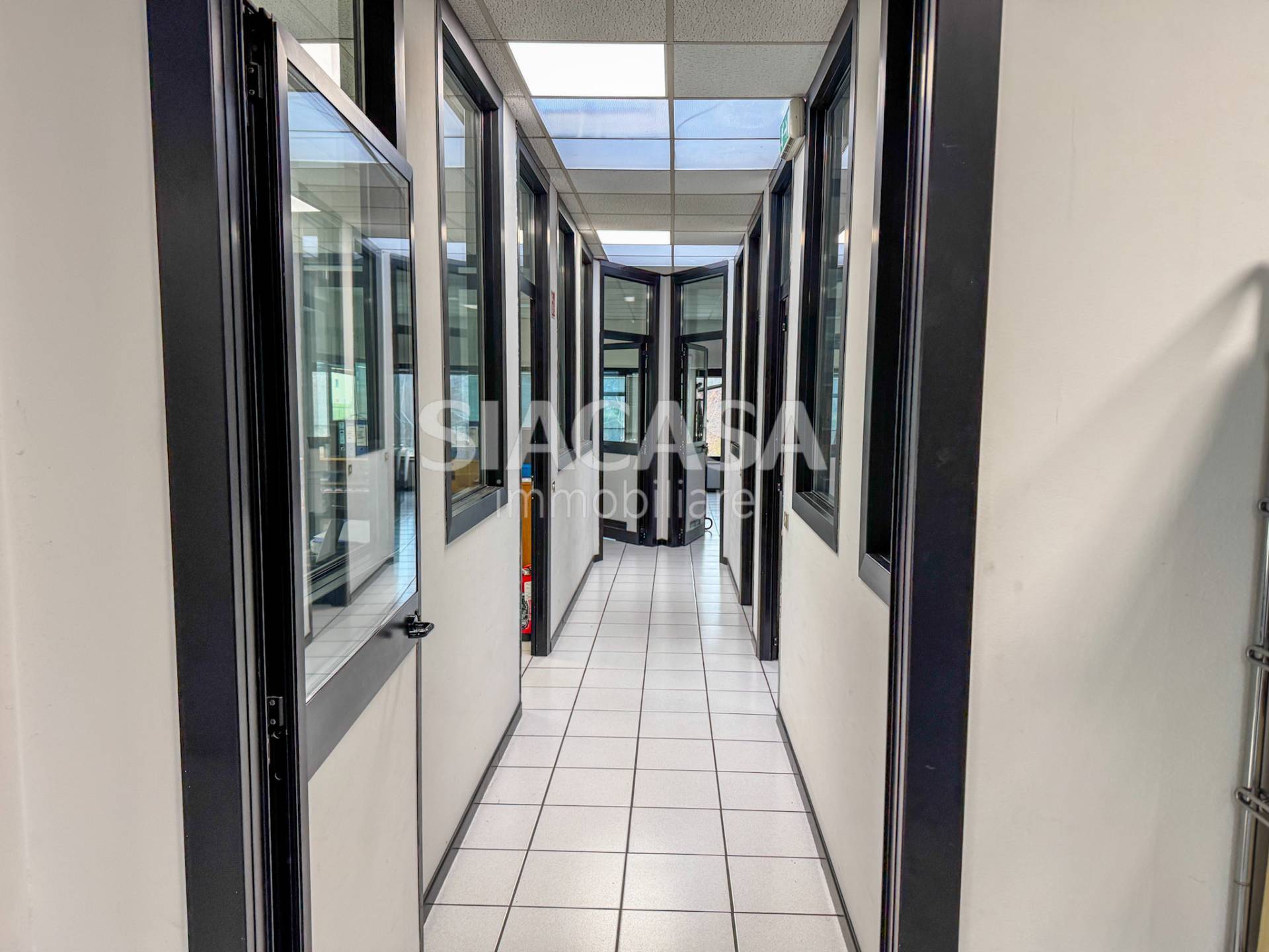 Capannoni in vendita a Vimercate