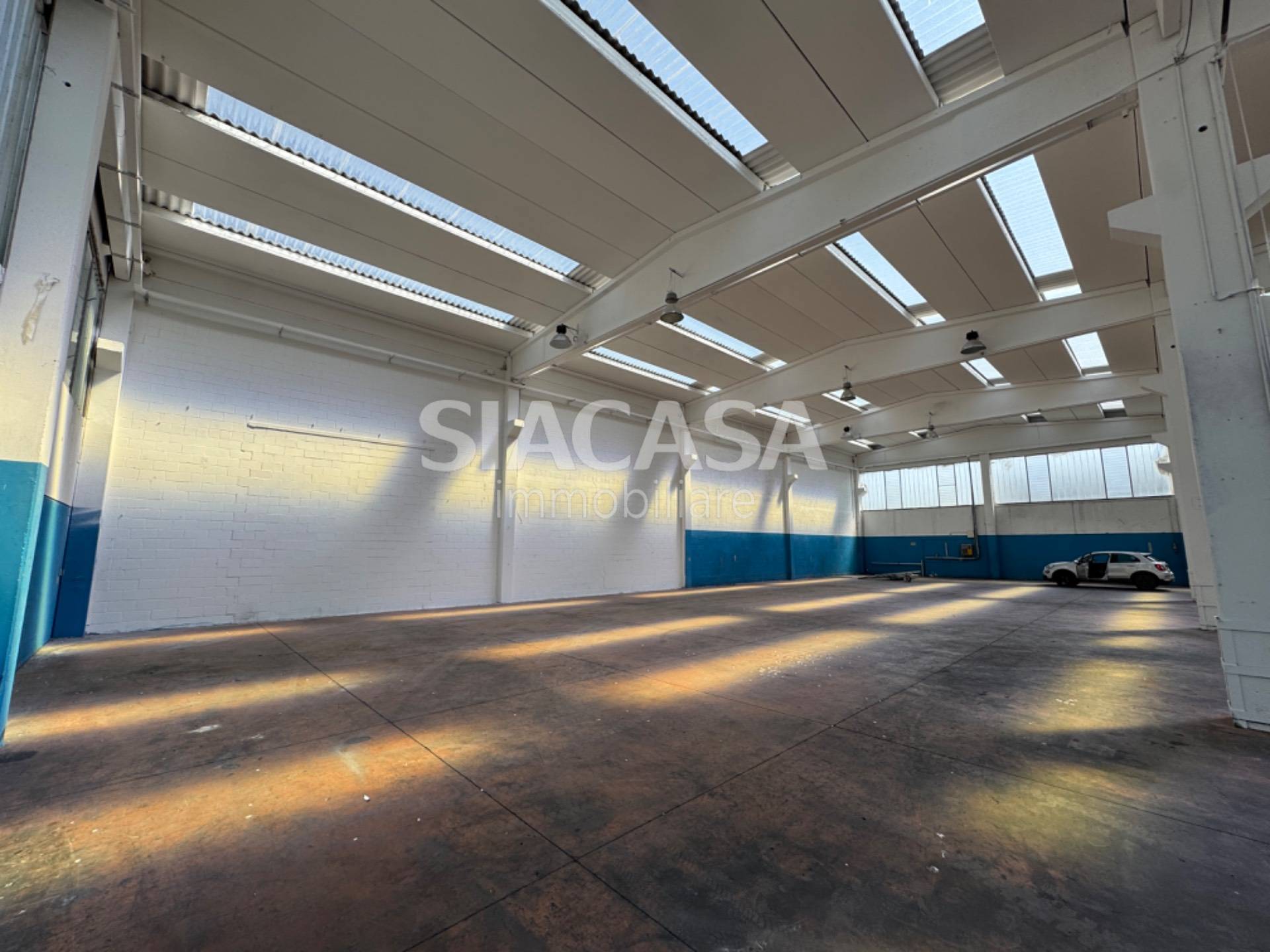 Capannoni in vendita a Trezzo sull'Adda