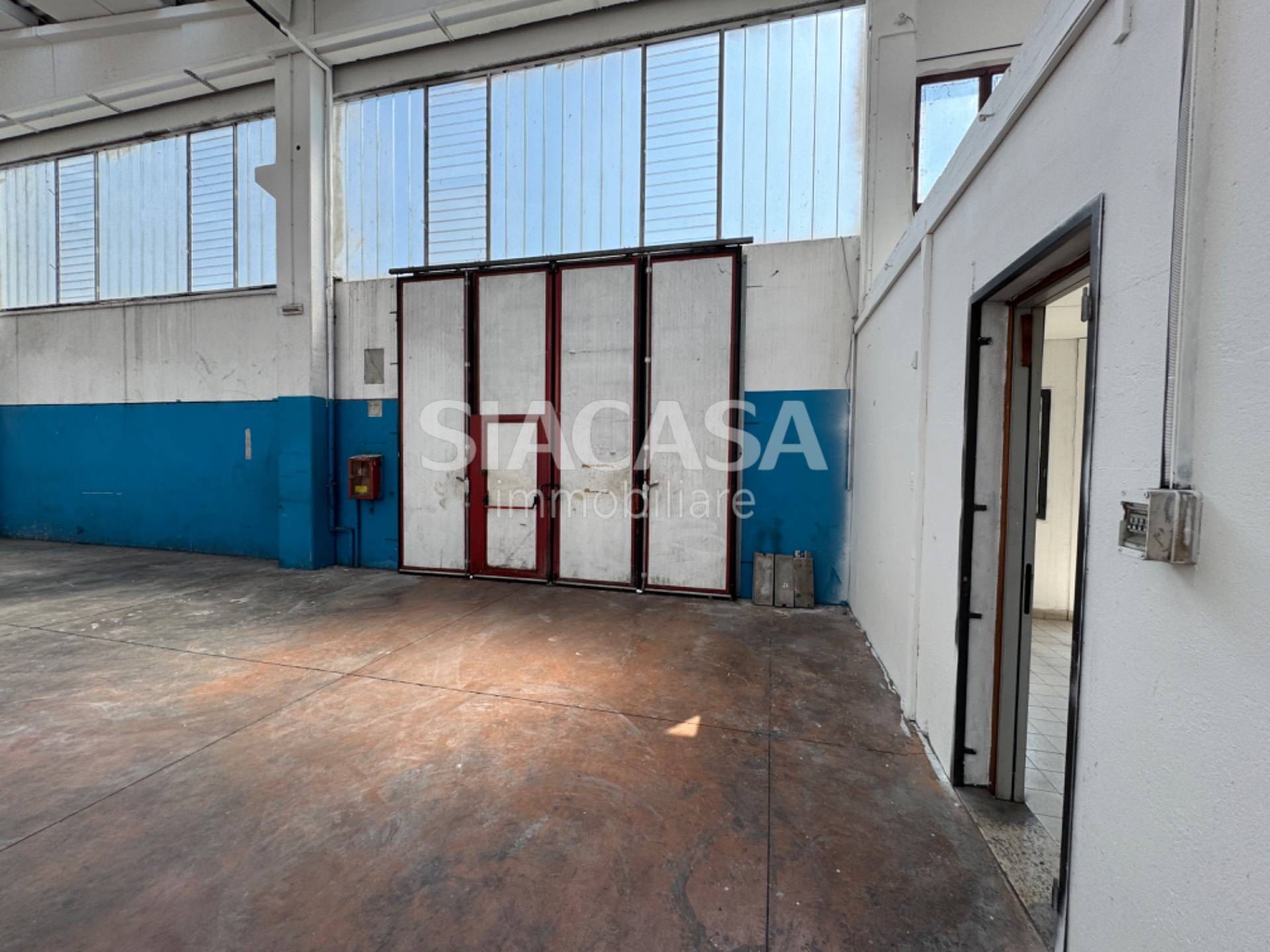 Capannoni in vendita a Trezzo sull'Adda