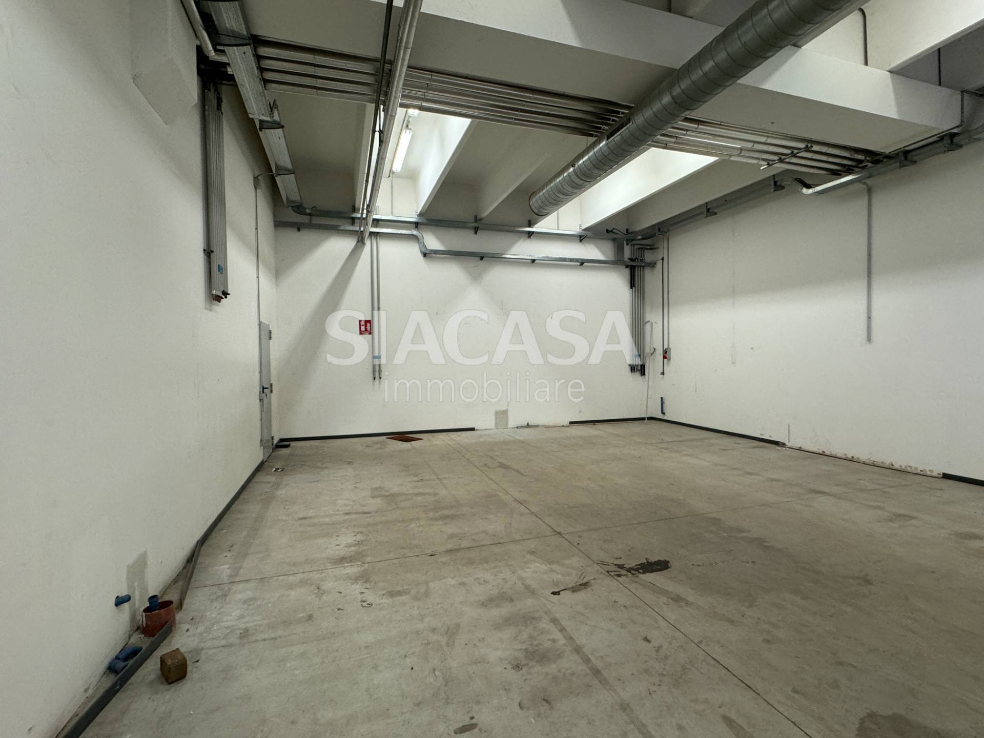 Capannoni in affitto a Caponago