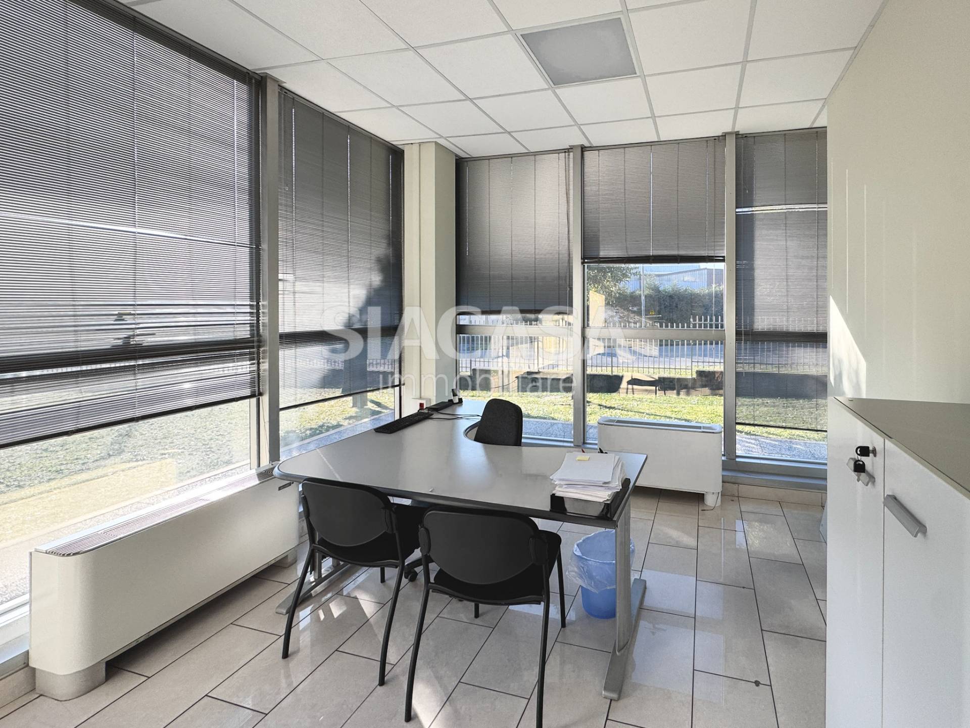 Capannoni in affitto a Mezzago