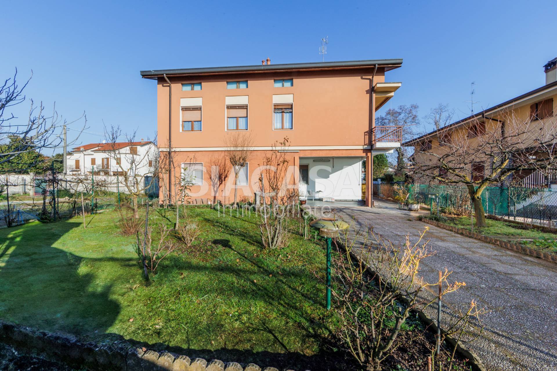 villa in vendita a Mezzago