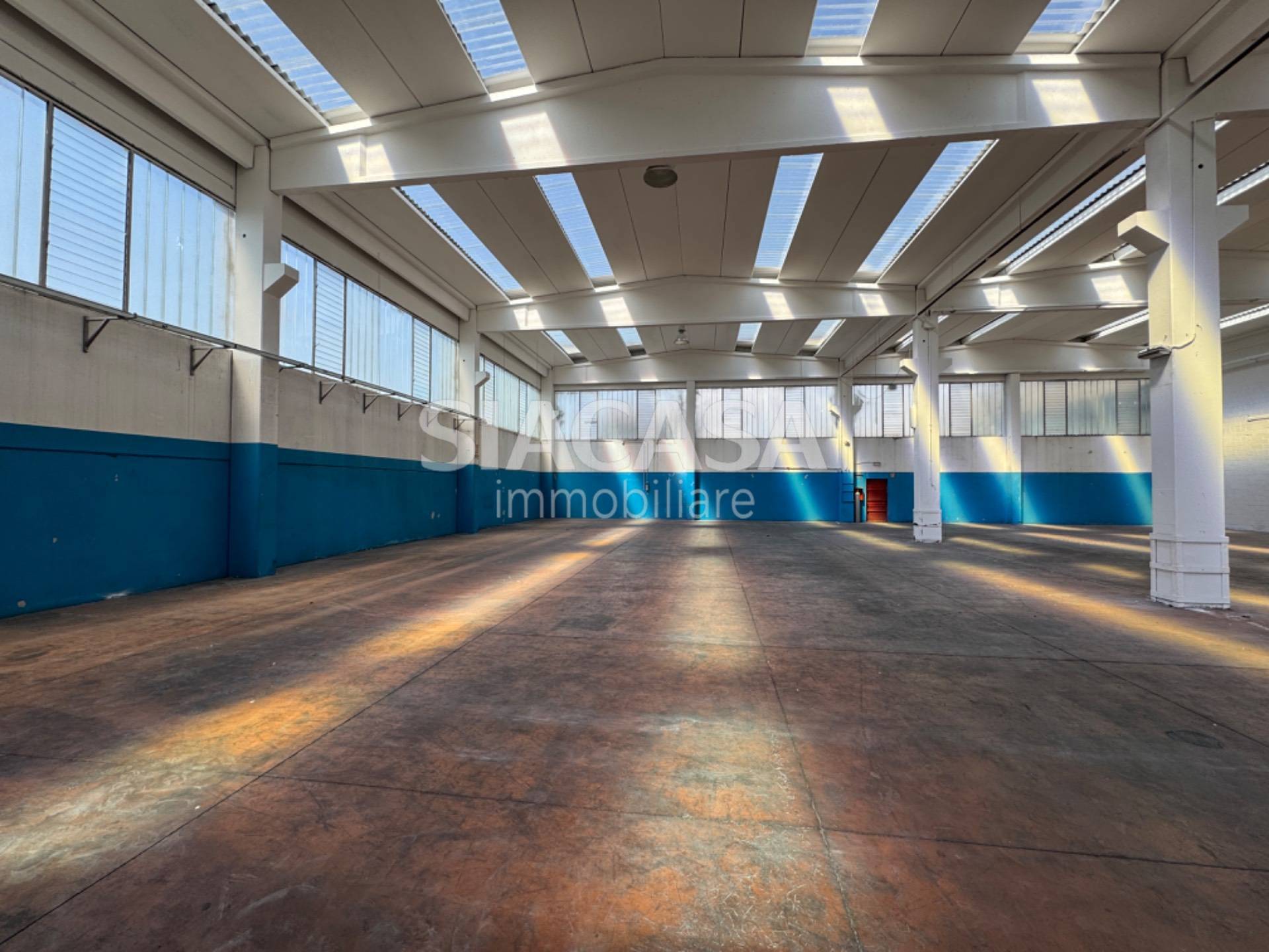 Capannoni in vendita a Trezzo sull'Adda