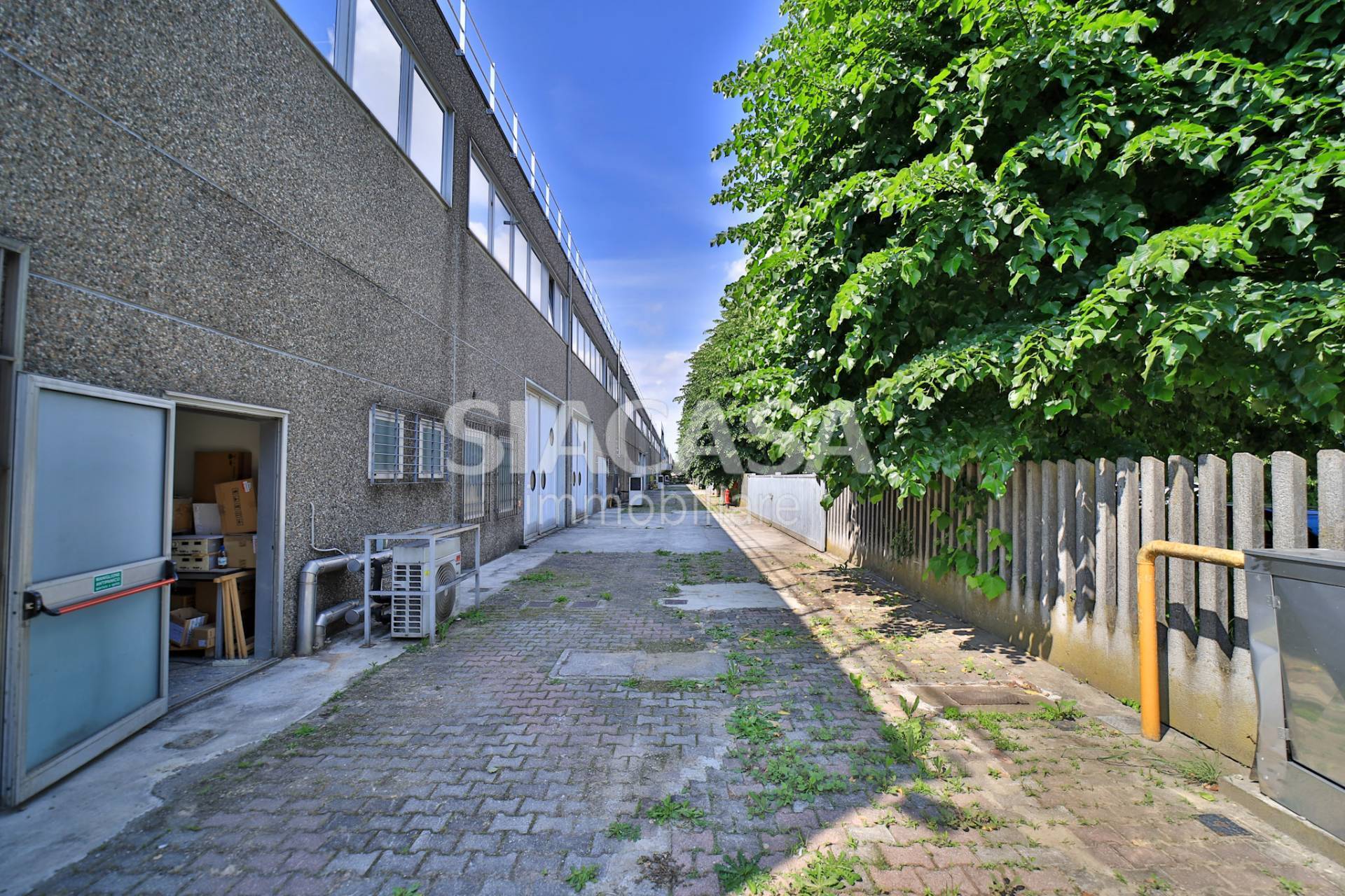 Capannoni in affitto a Liscate