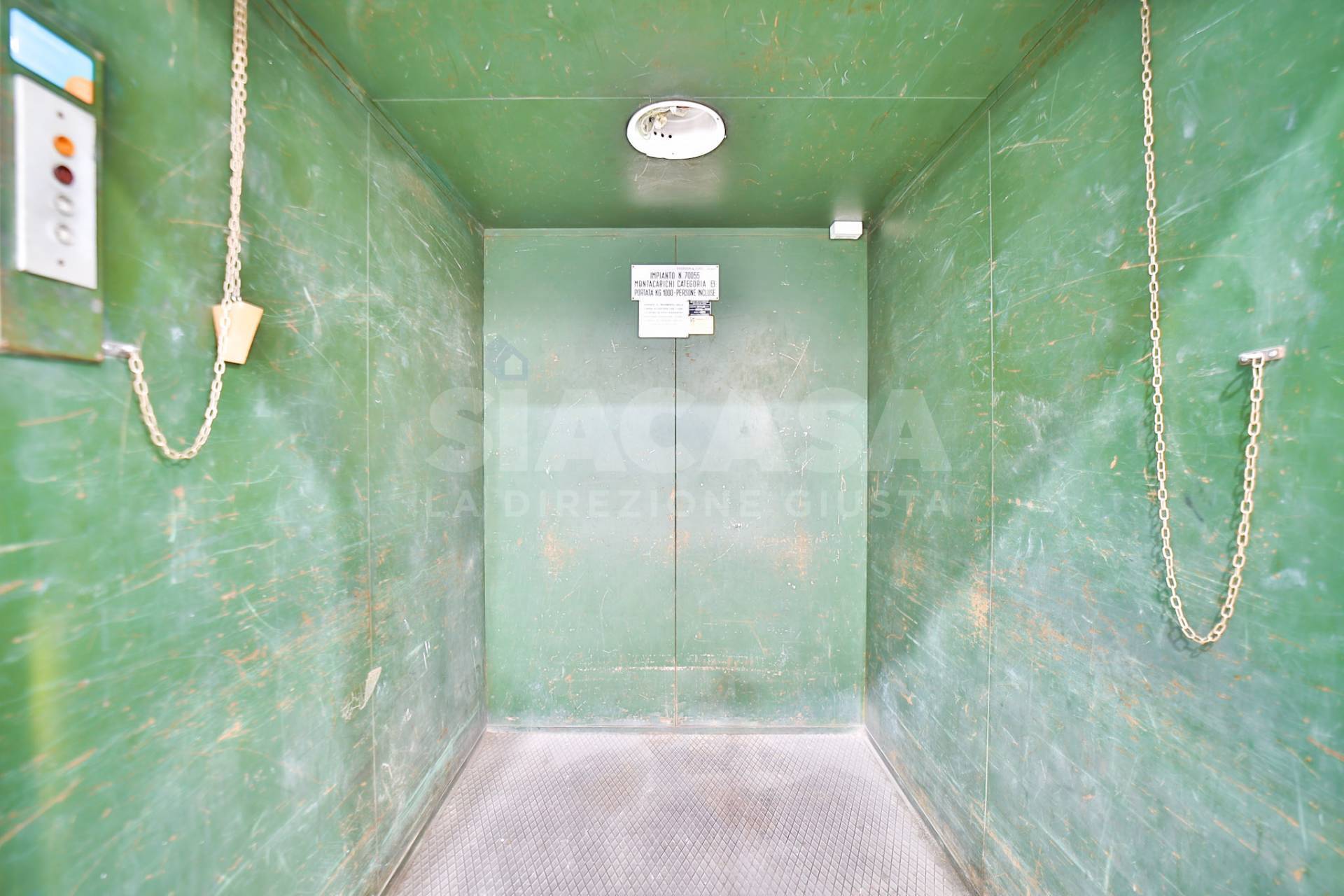 Capannoni in affitto a Milano, Lambrate