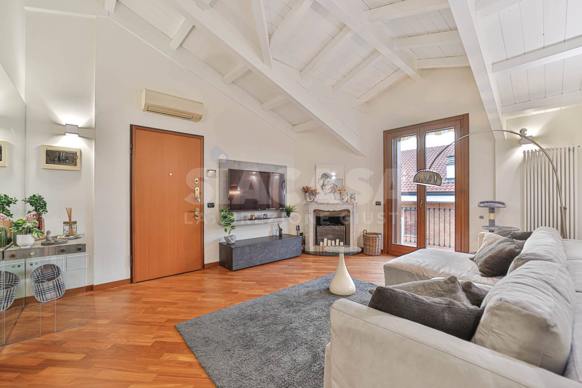 Trilocali in vendita a Agrate Brianza, Omate