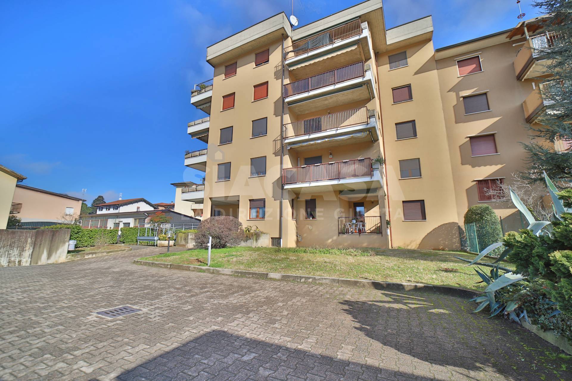 Trilocali in vendita a Cornate d'Adda