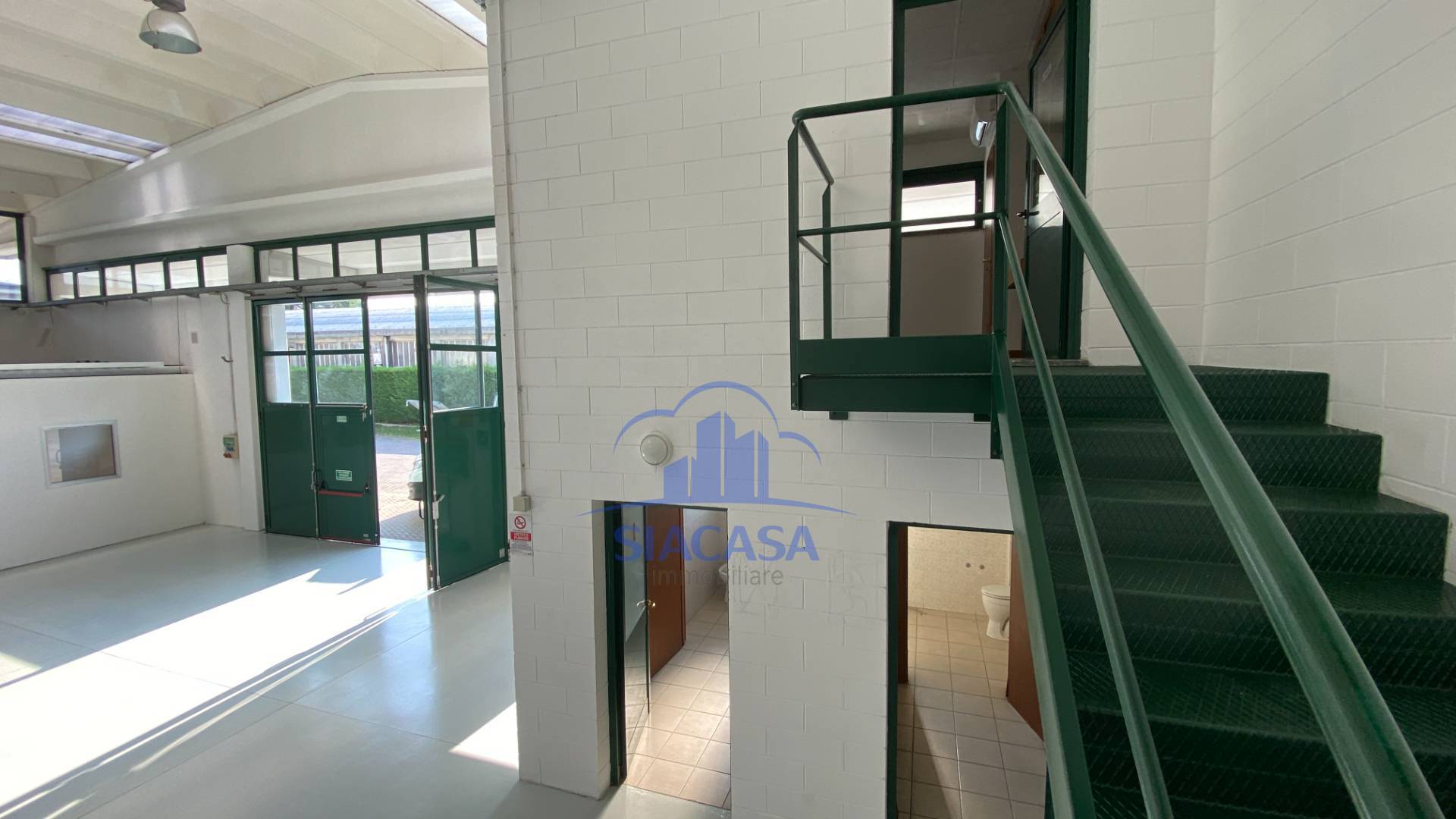 Capannoni in affitto a Bernareggio