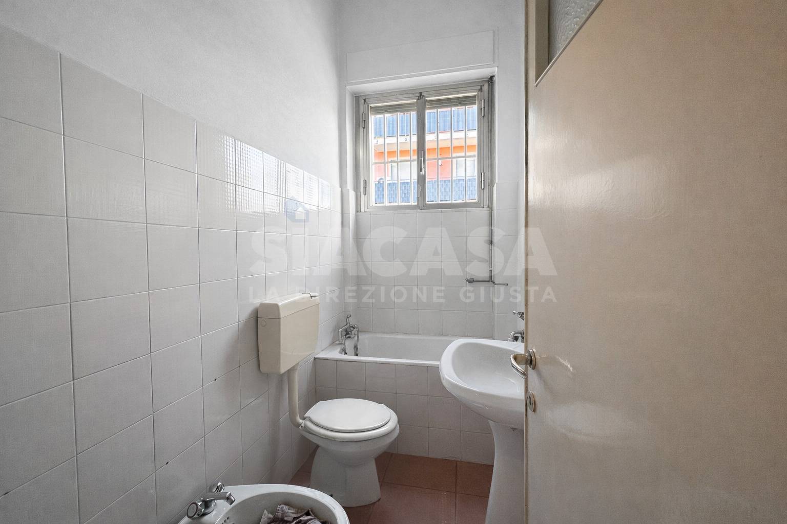 Attivit commerciale in vendita a Olgiate Olona