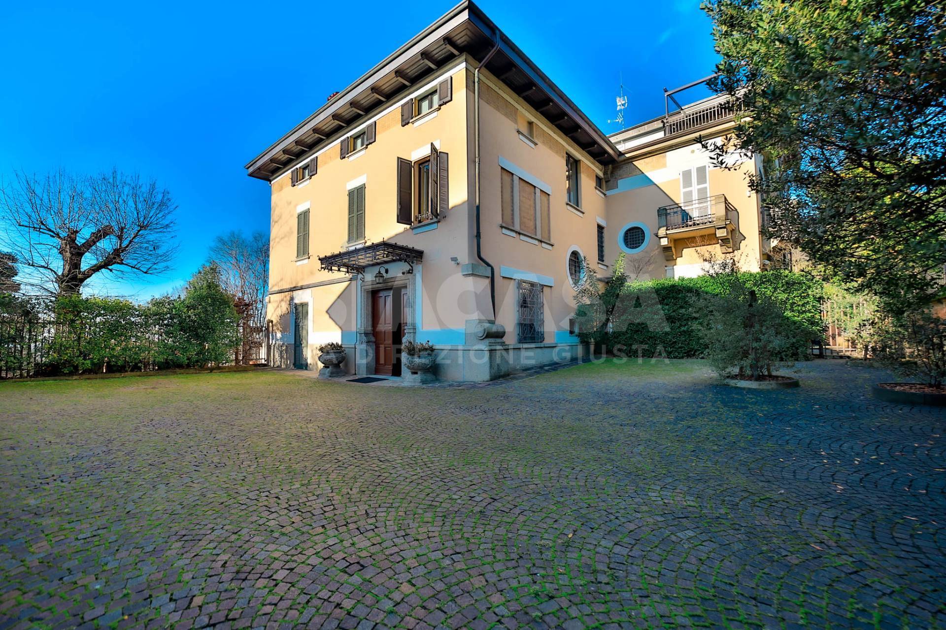 Appartamento in vendita a Montevecchia