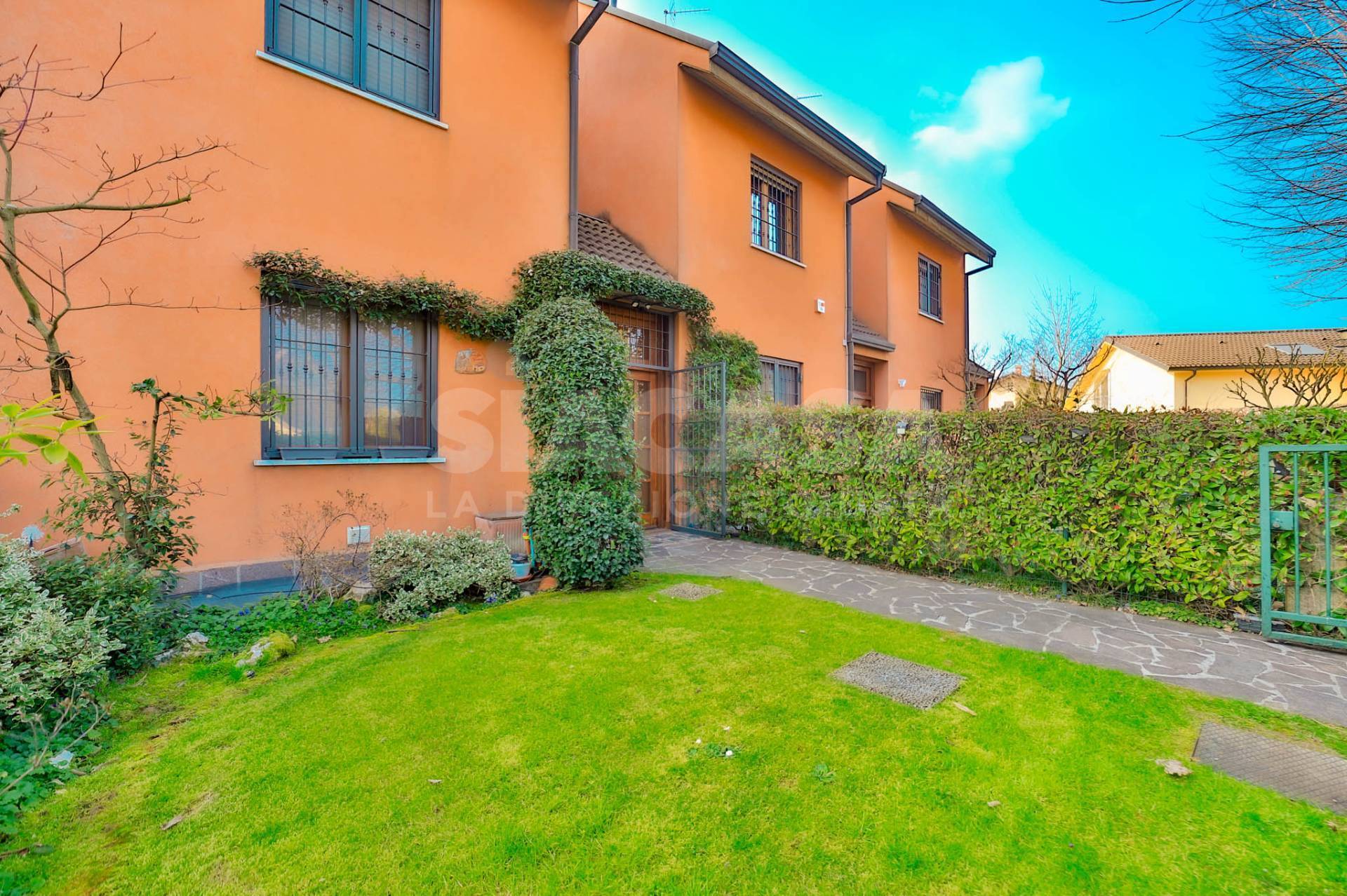 Ville a Schiera in vendita a Vimercate, Oreno