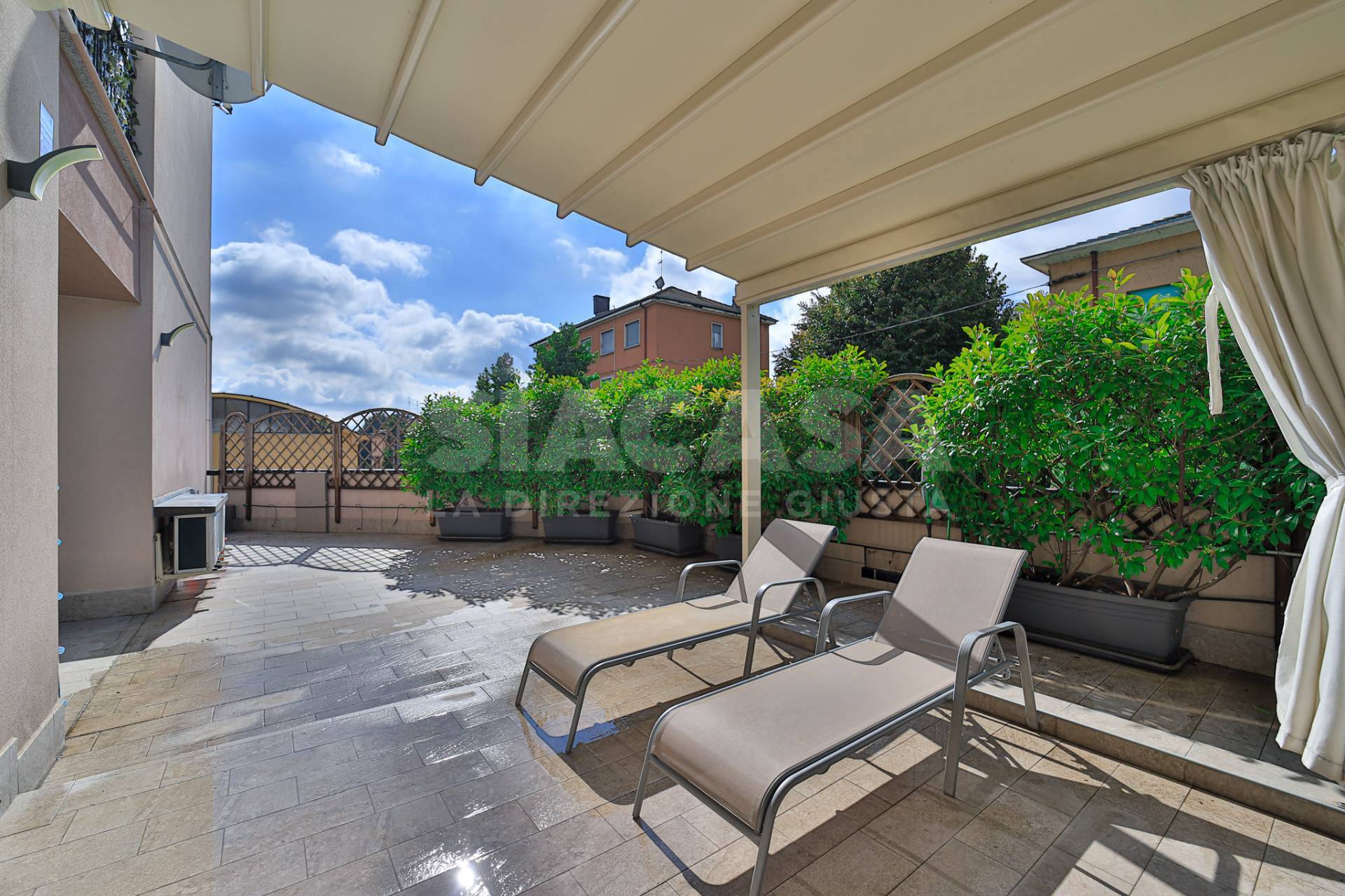 Appartamento in vendita a Carugate