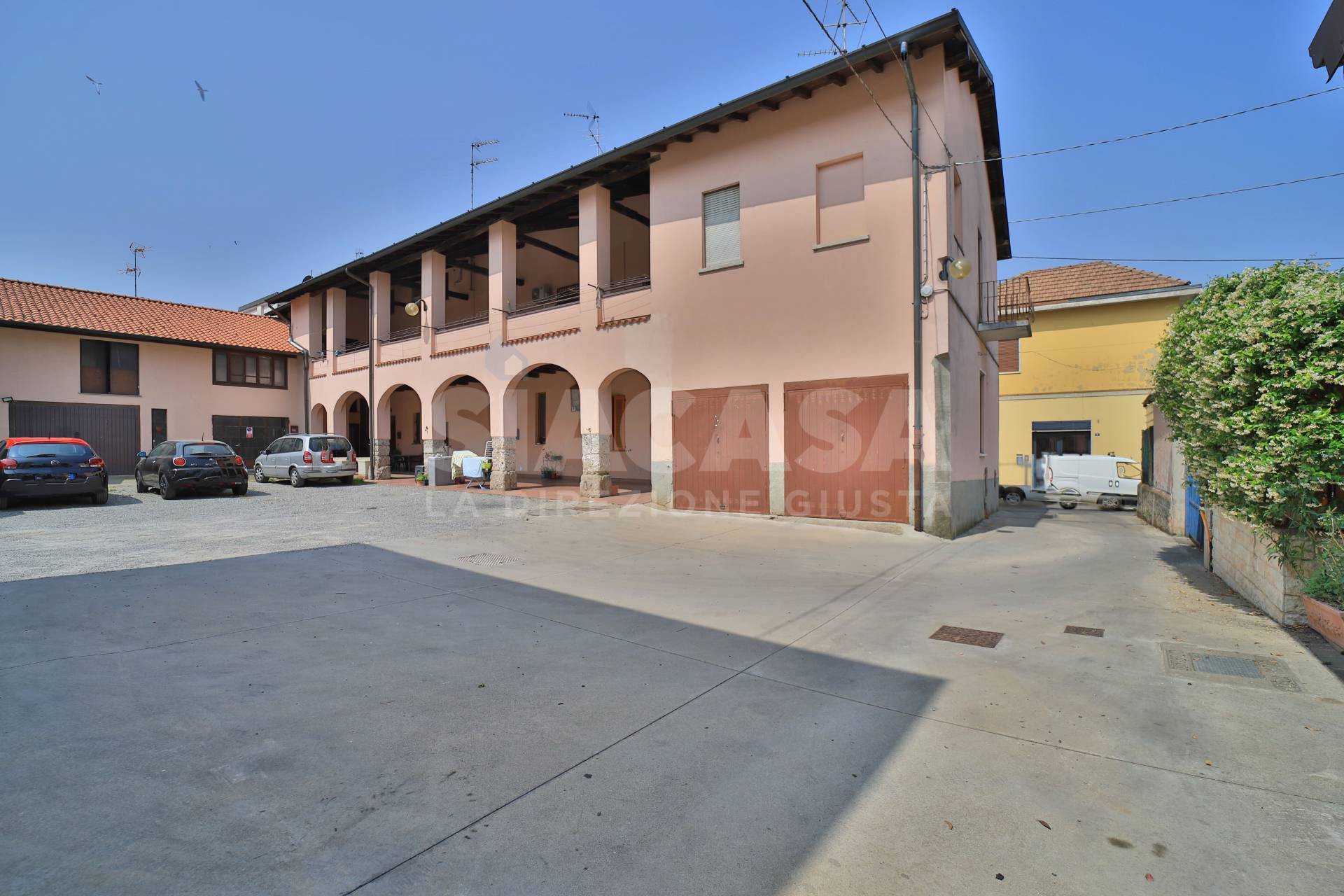 Trilocali in vendita a Cornate d'Adda, Colnago