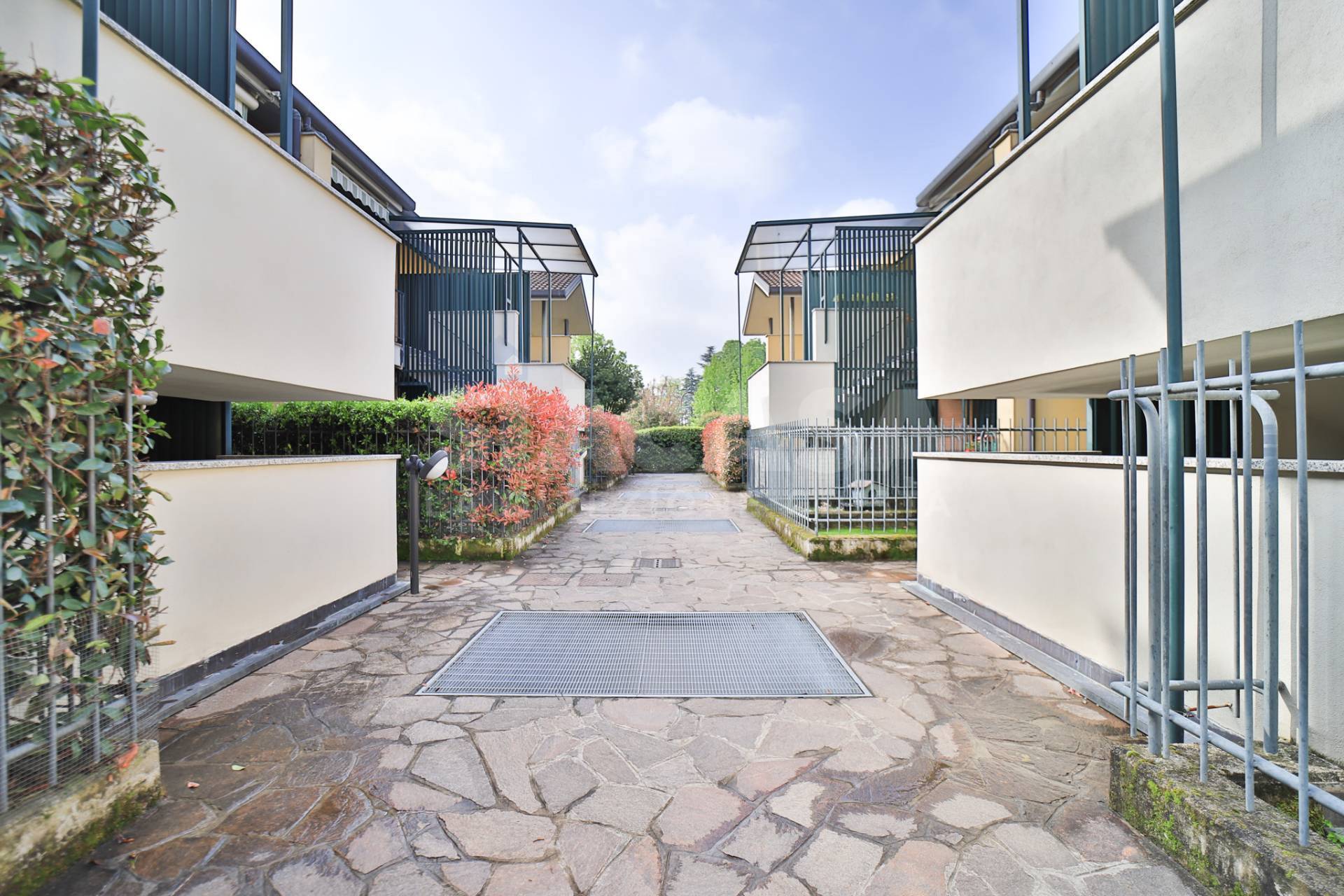 Quadrilocali in vendita a Lomagna