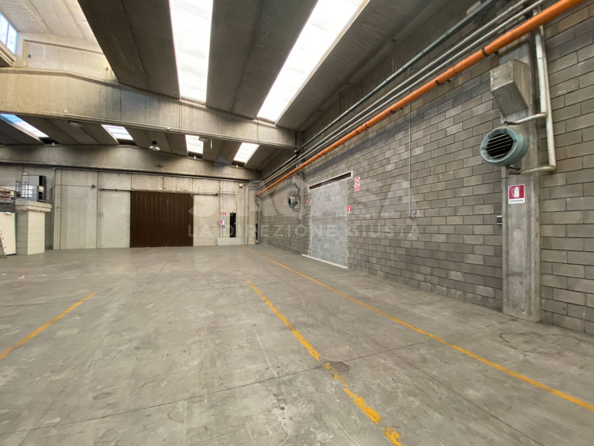 Capannoni in affitto a Segrate