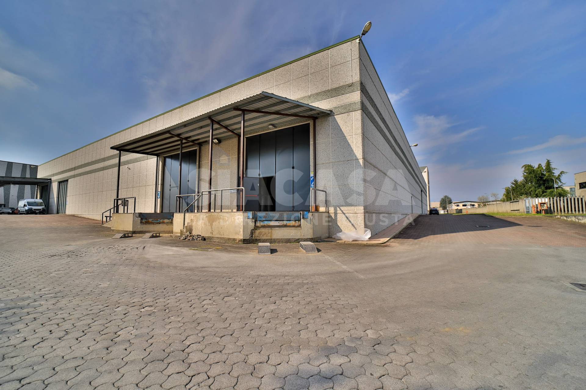 Capannoni in affitto a Trezzo sull'Adda