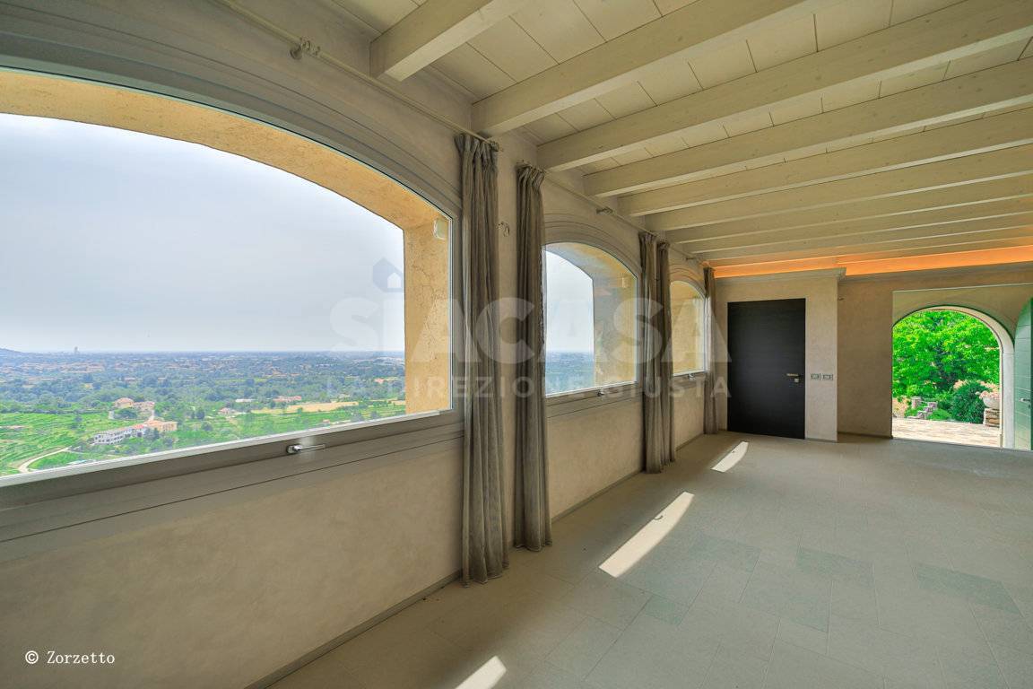 villa in vendita a Montevecchia