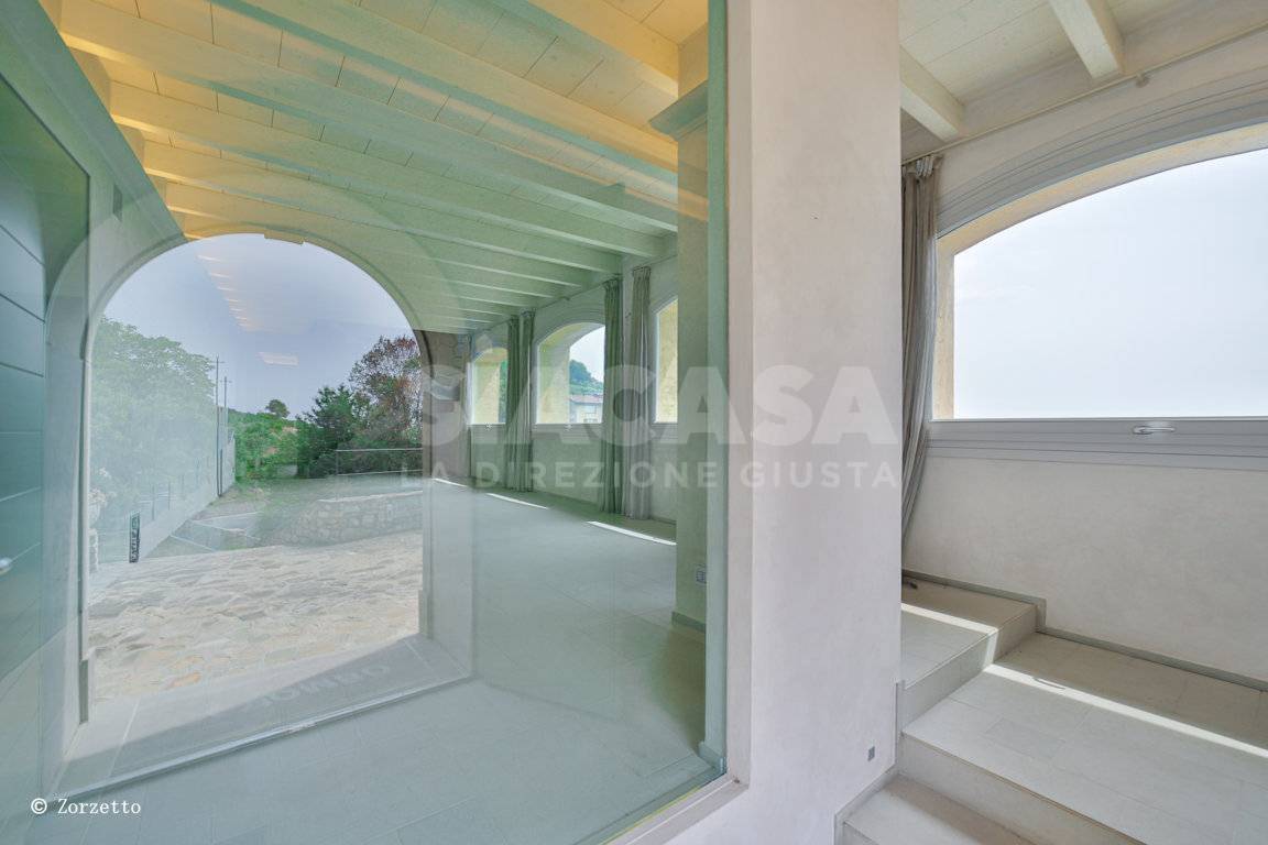 villa in vendita a Montevecchia