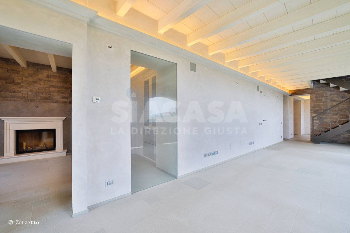 villa in vendita a Montevecchia