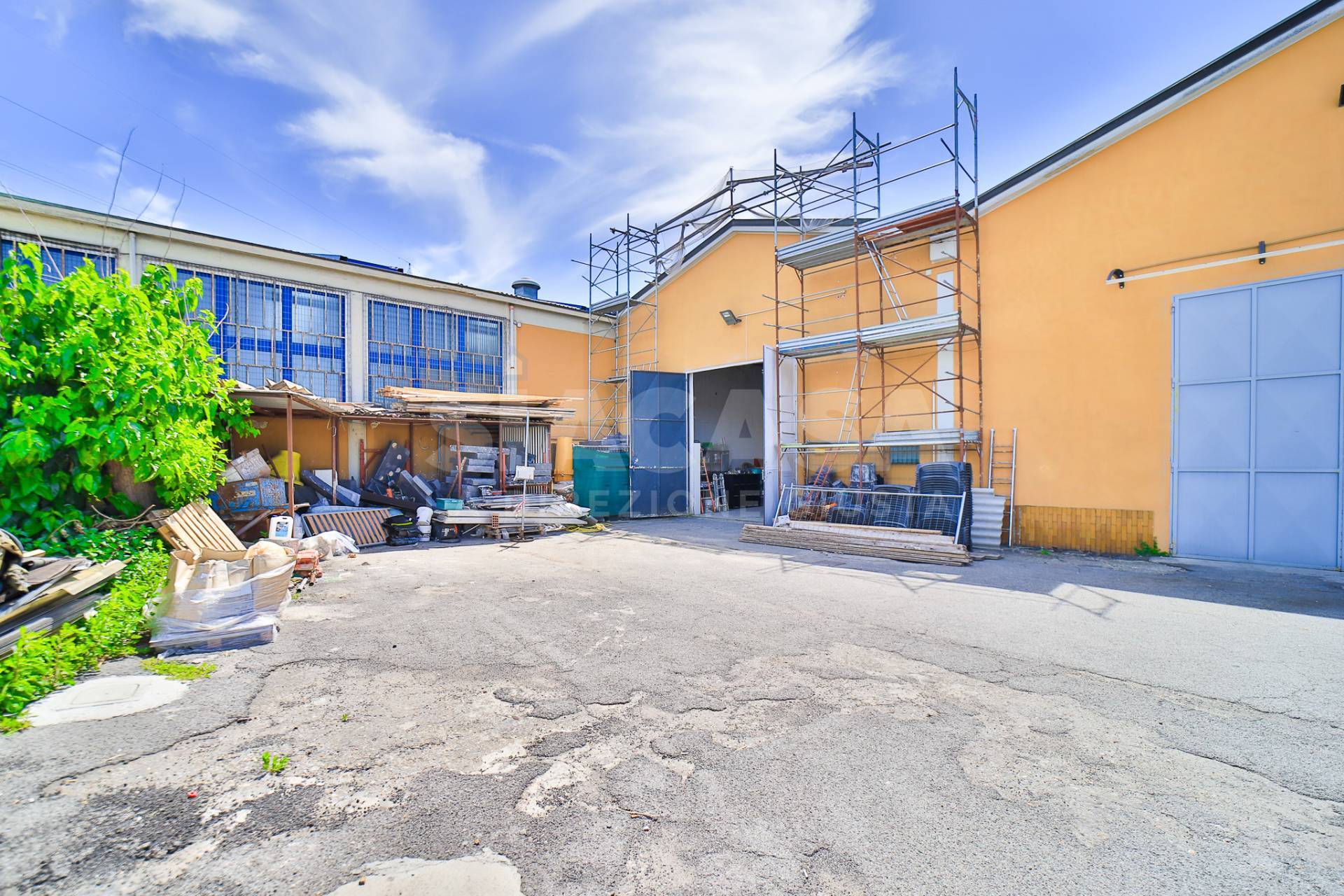 Capannoni in vendita a Monza, Sant'Alessandro