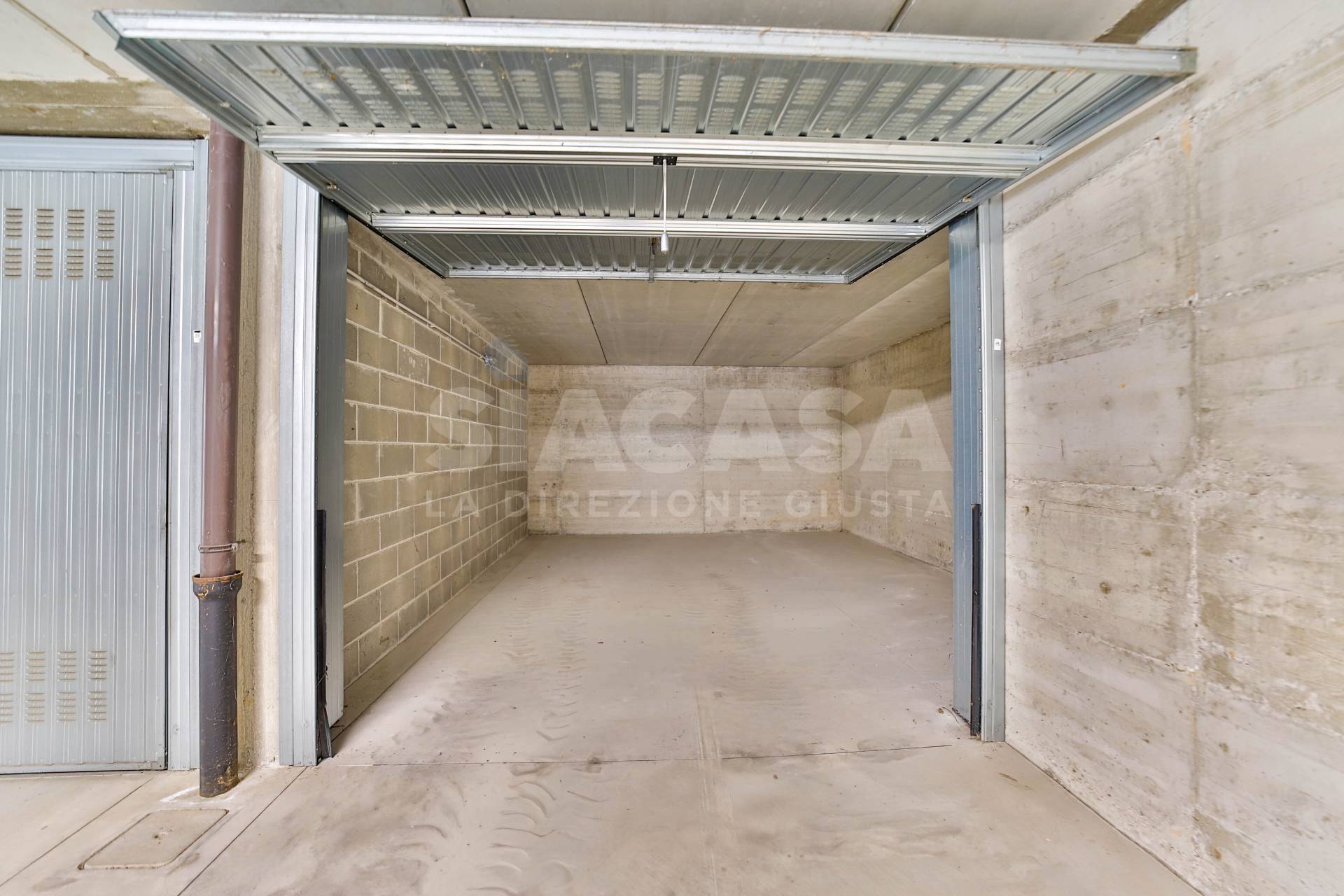 Box / posti auto in vendita a Sulbiate