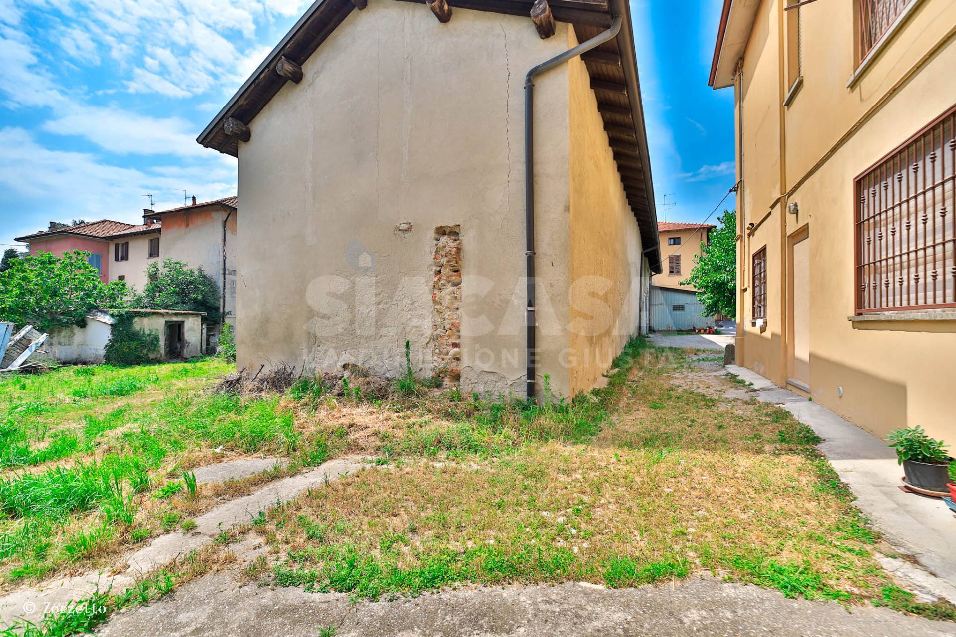 Rustico casale in vendita a Bernareggio