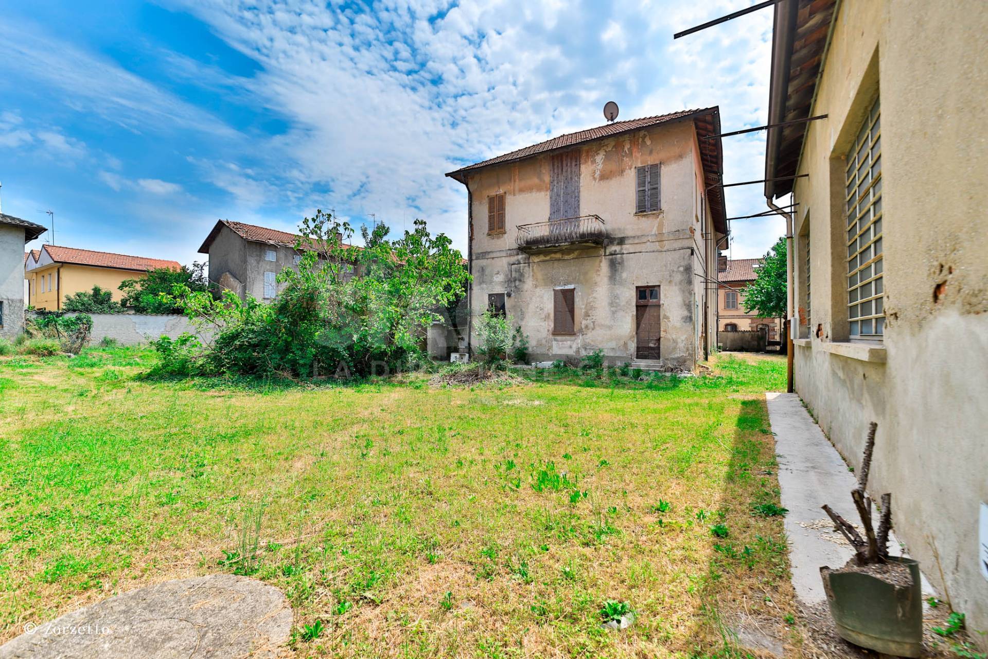 Rustico casale in vendita a Bernareggio