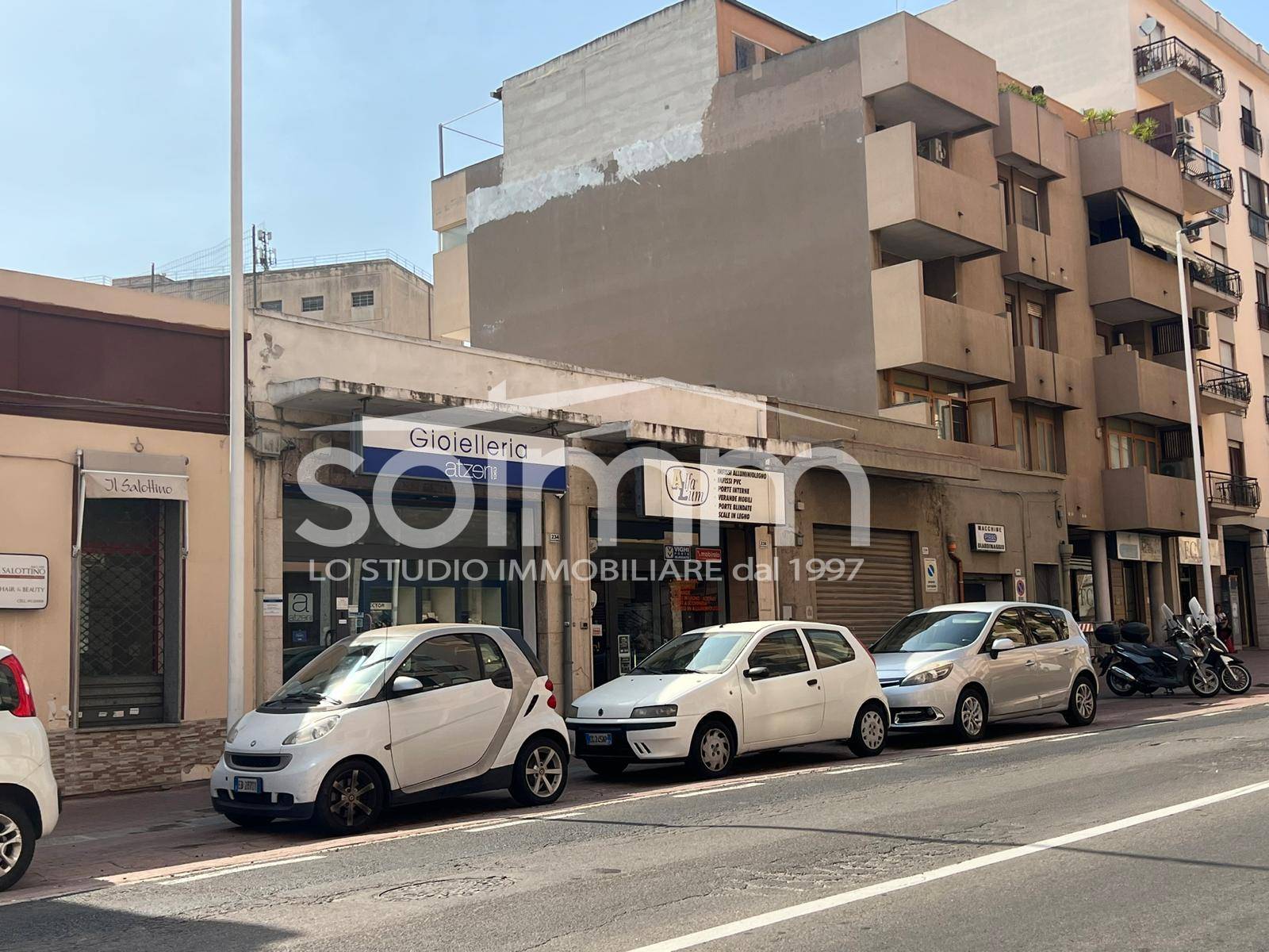 Locale commerciale in vendita a Cagliari