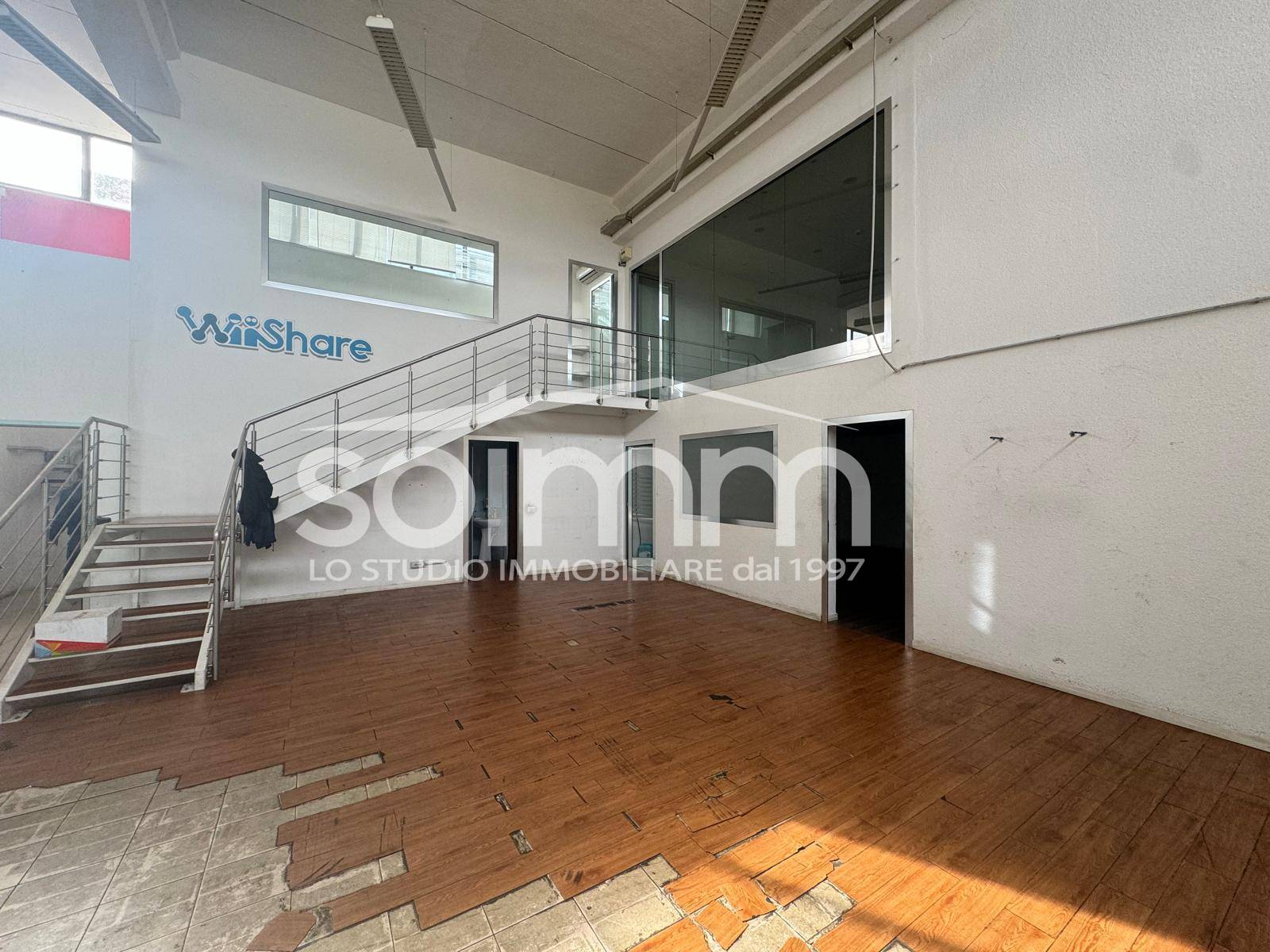 Locale commerciale in vendita a Cagliari