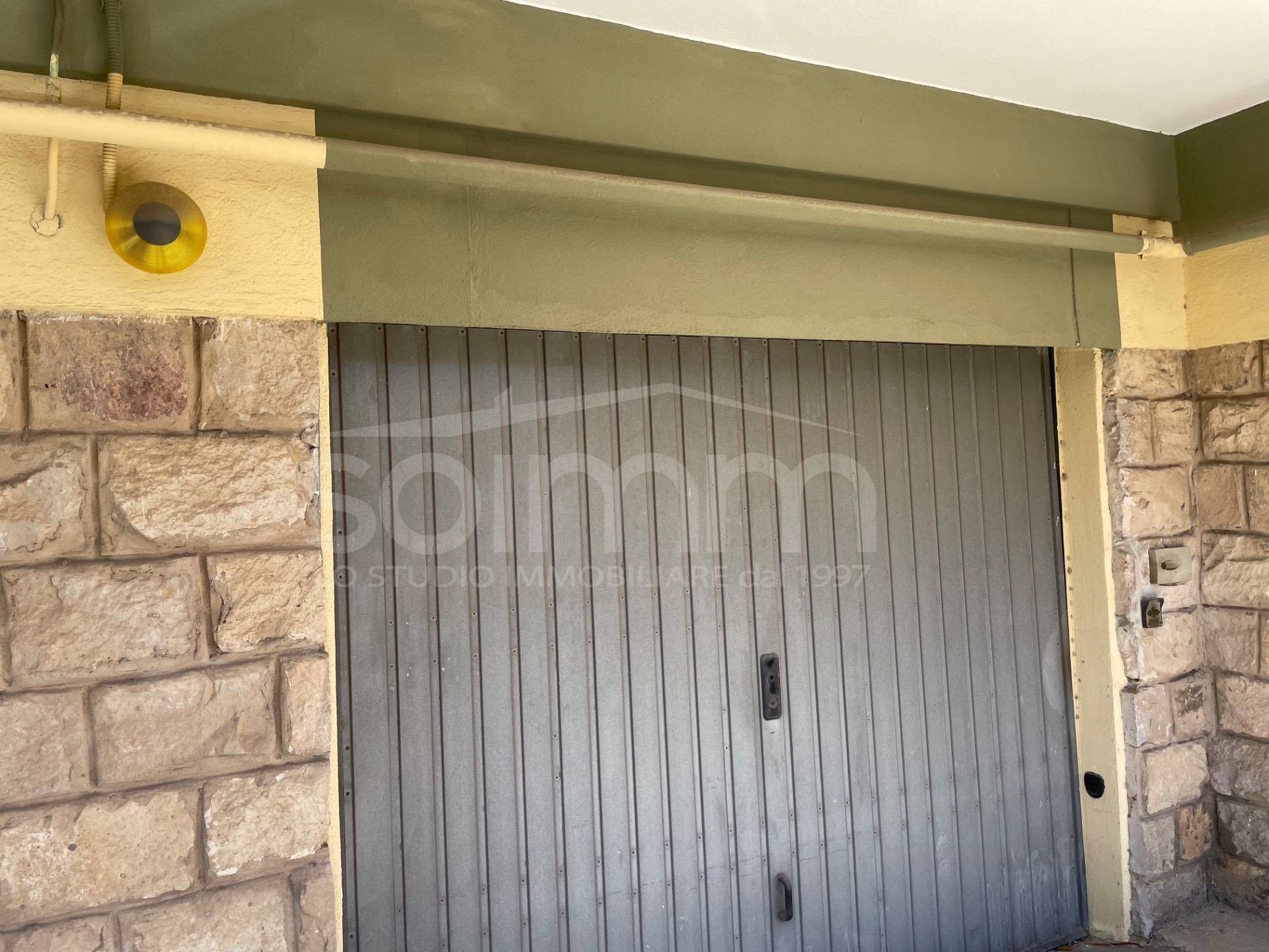 Box o garage in affitto a Cagliari