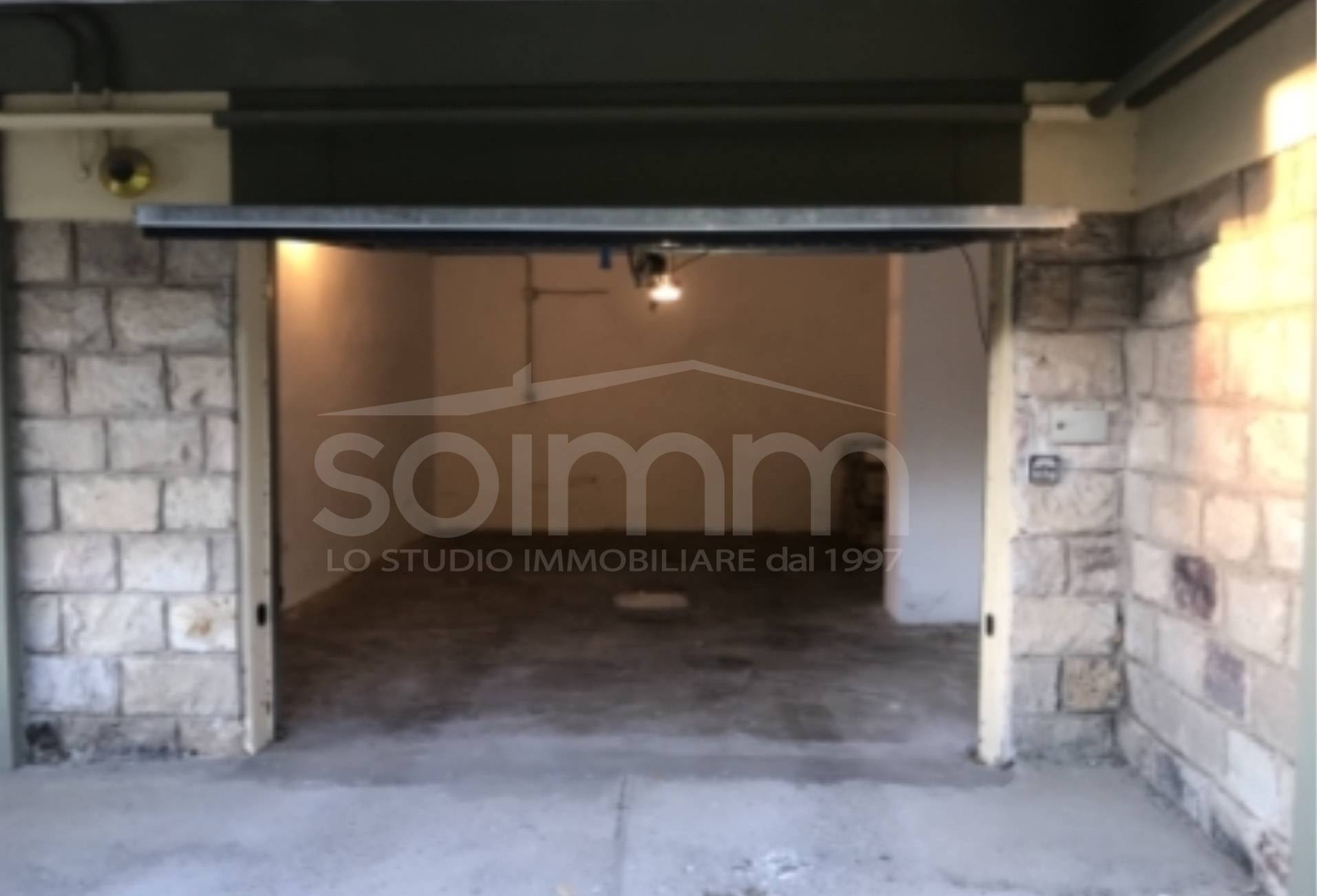 Box o garage in affitto a Cagliari