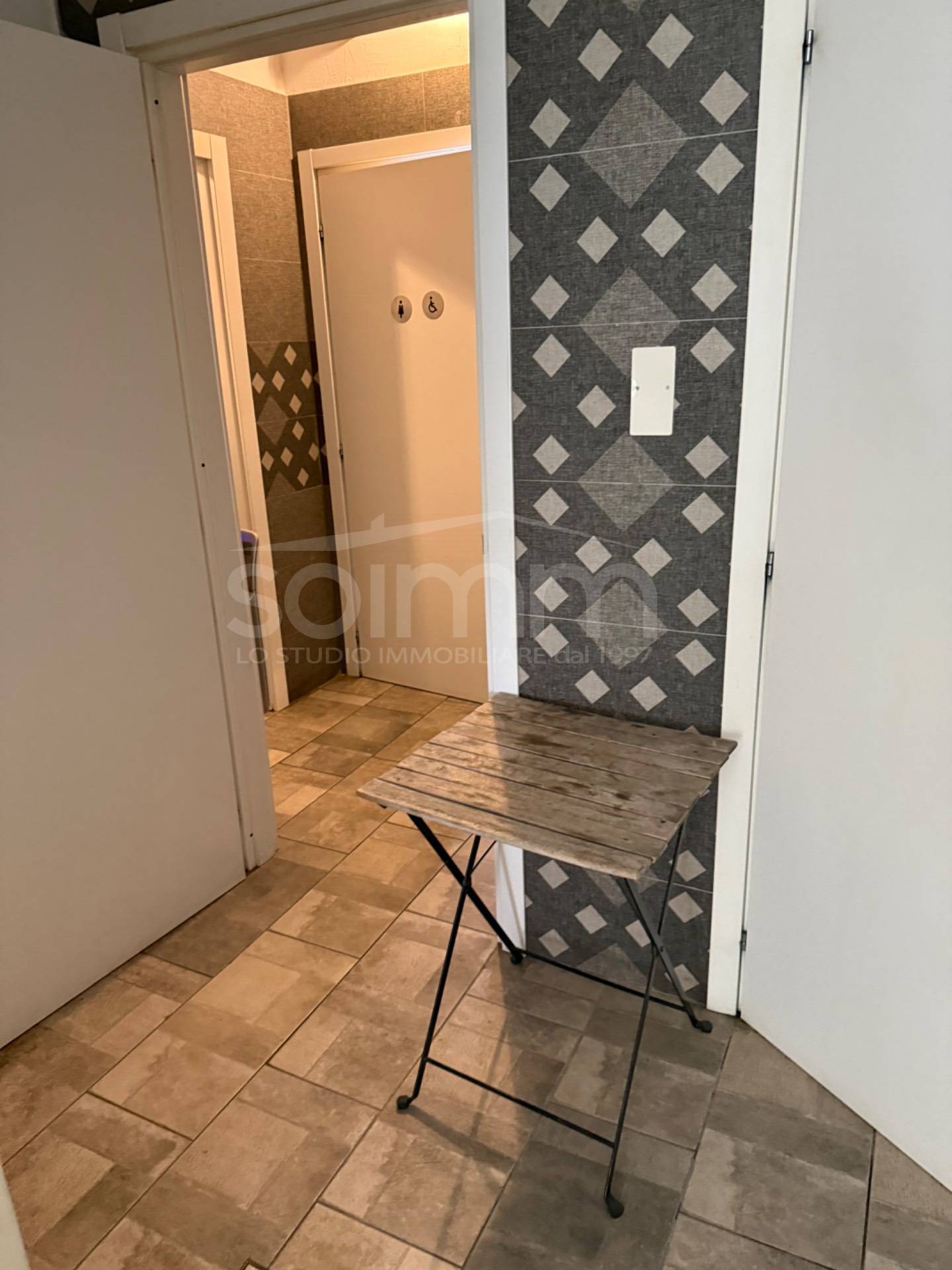 Locale commerciale in vendita a Quartu Sant'Elena