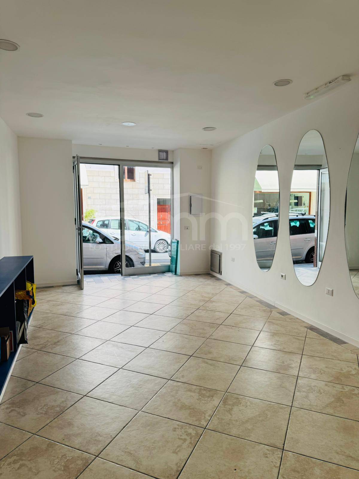 Locale commerciale in vendita a Cagliari