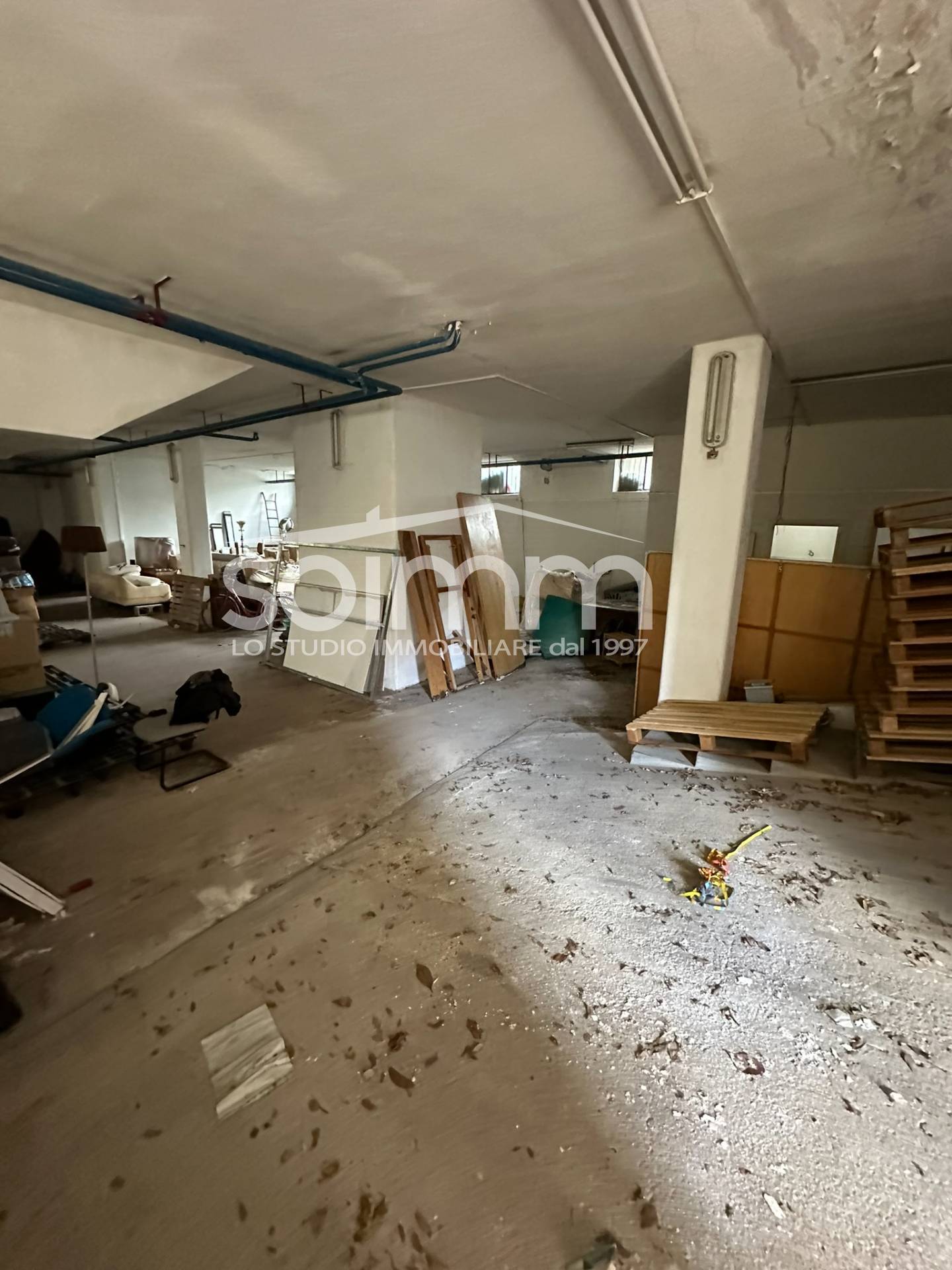 Magazzino in vendita a Cagliari