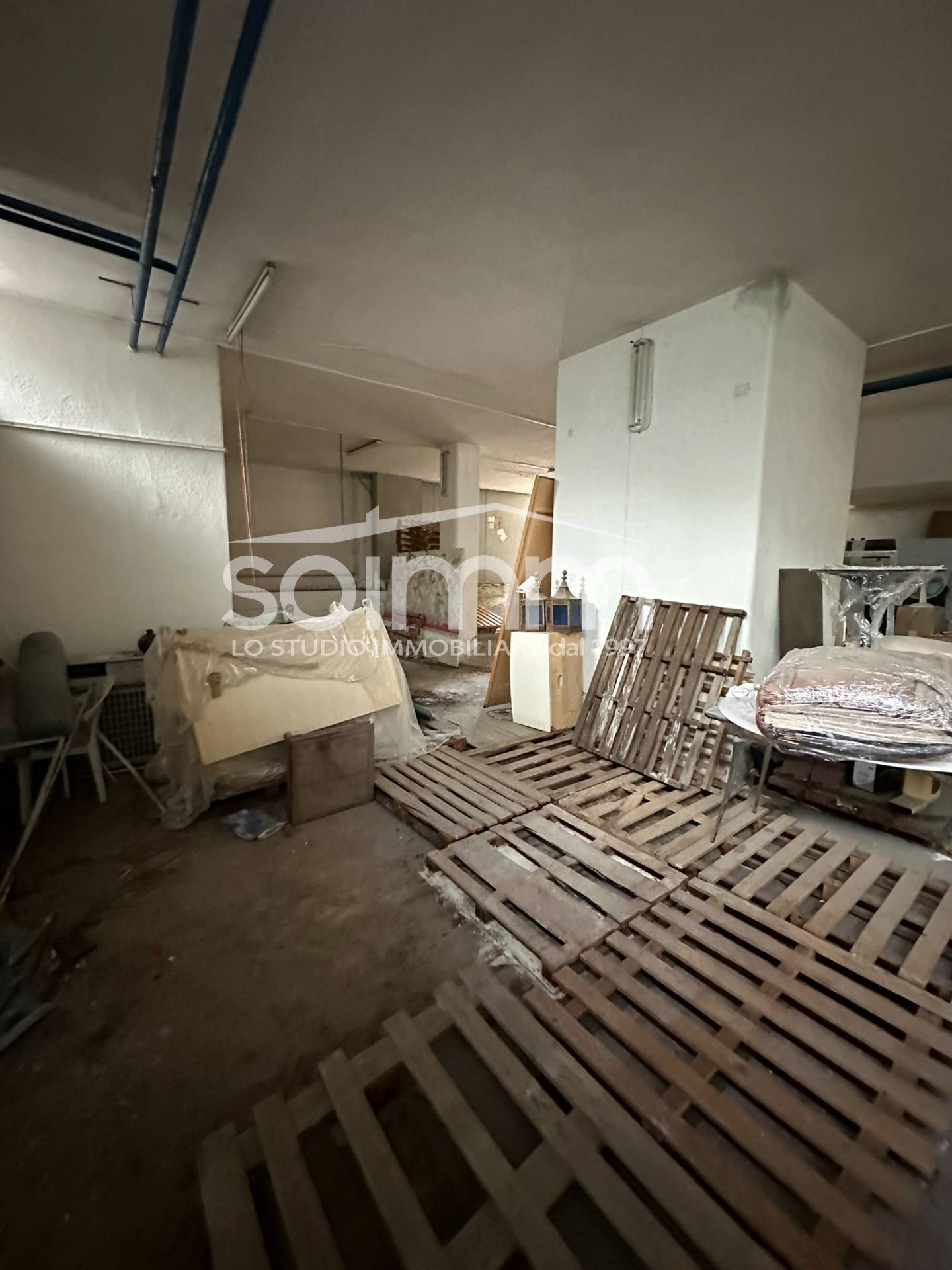Magazzino in vendita a Cagliari