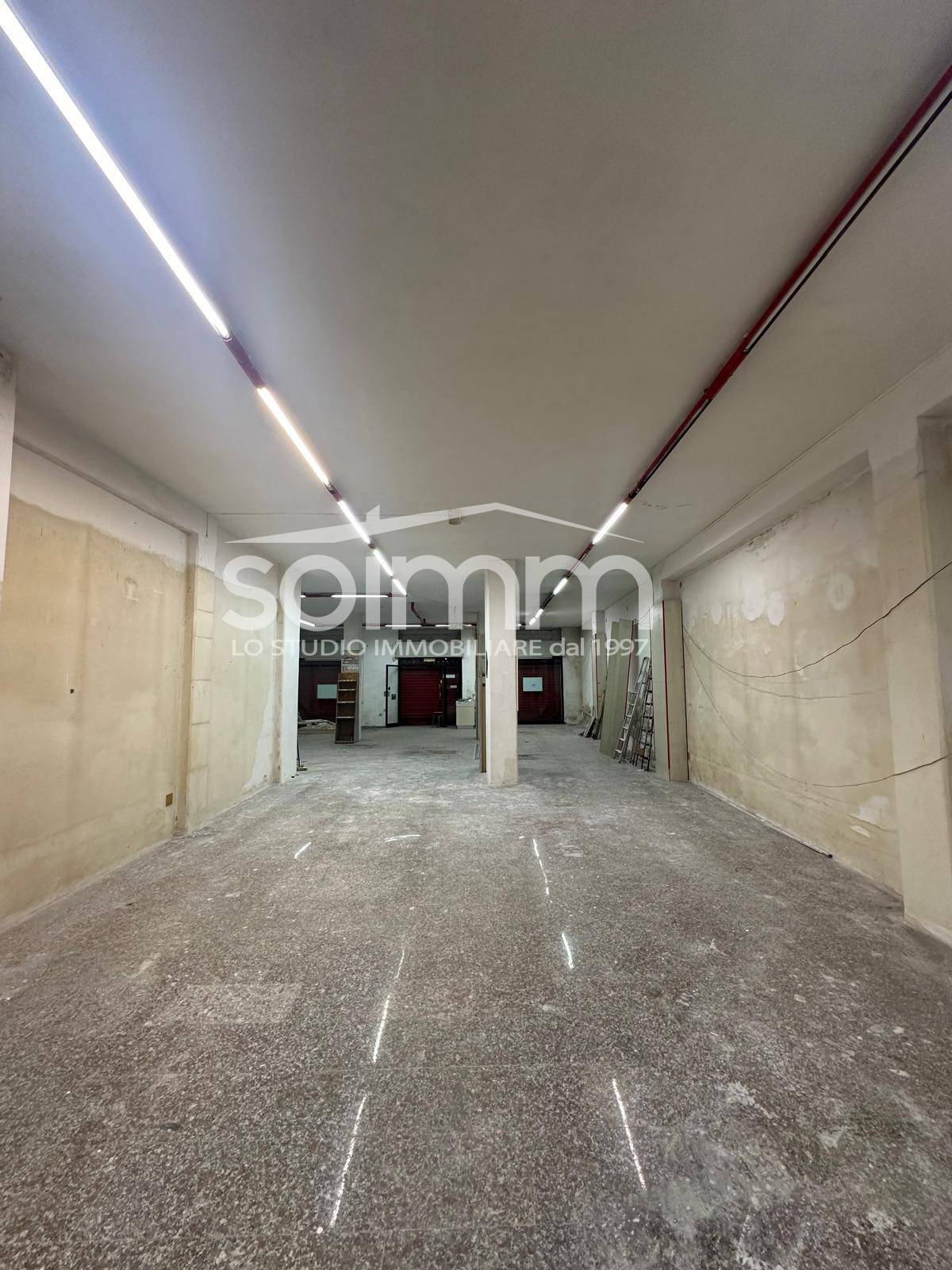 Locale commerciale in vendita a Cagliari