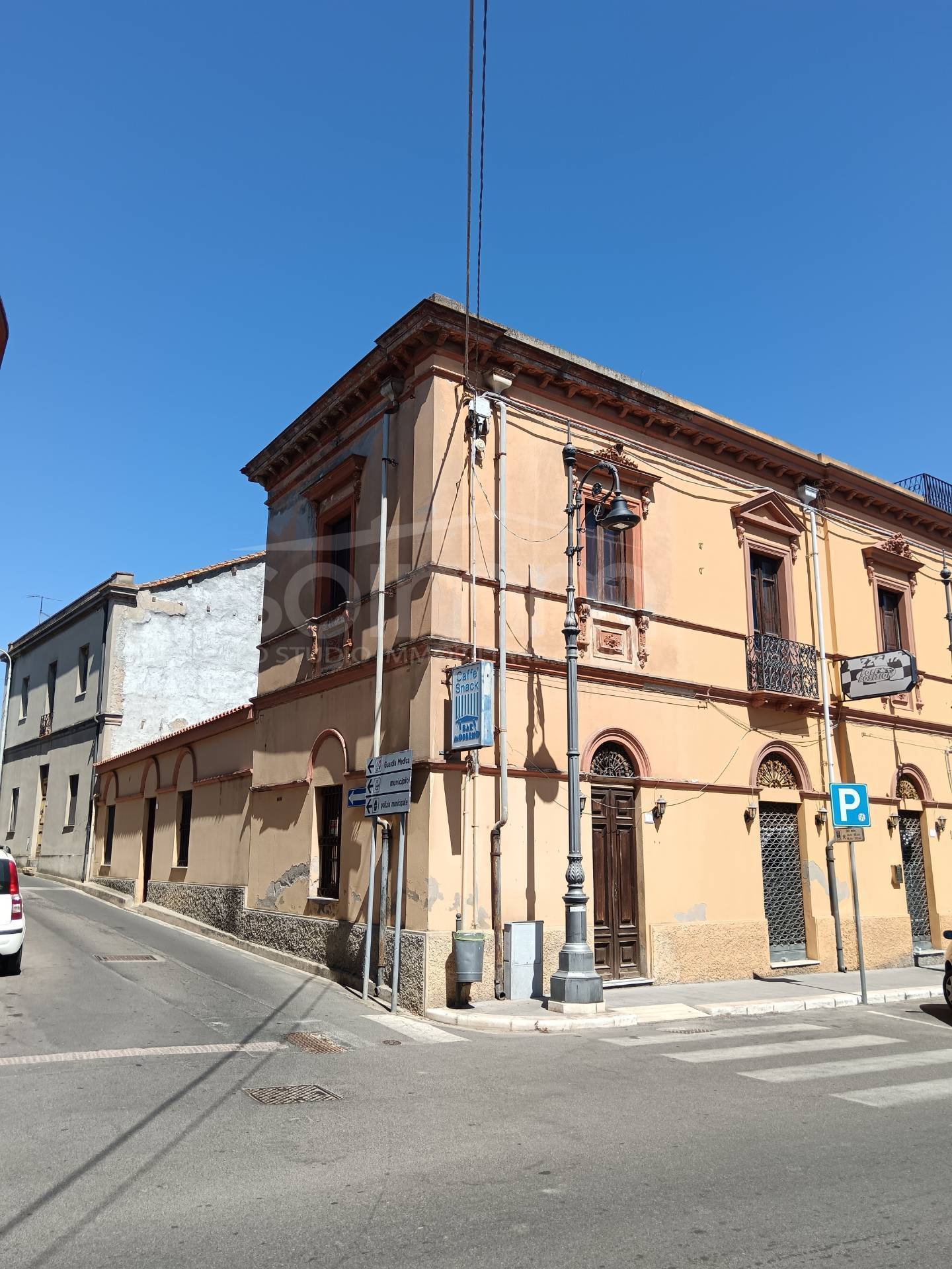 Locale commerciale in vendita a Serramanna