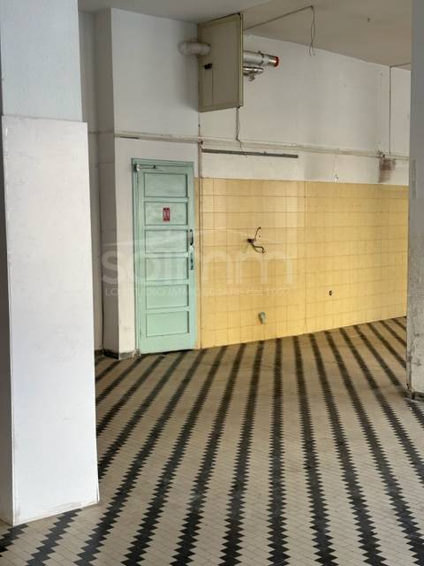 Locale commerciale in affitto a Selargius