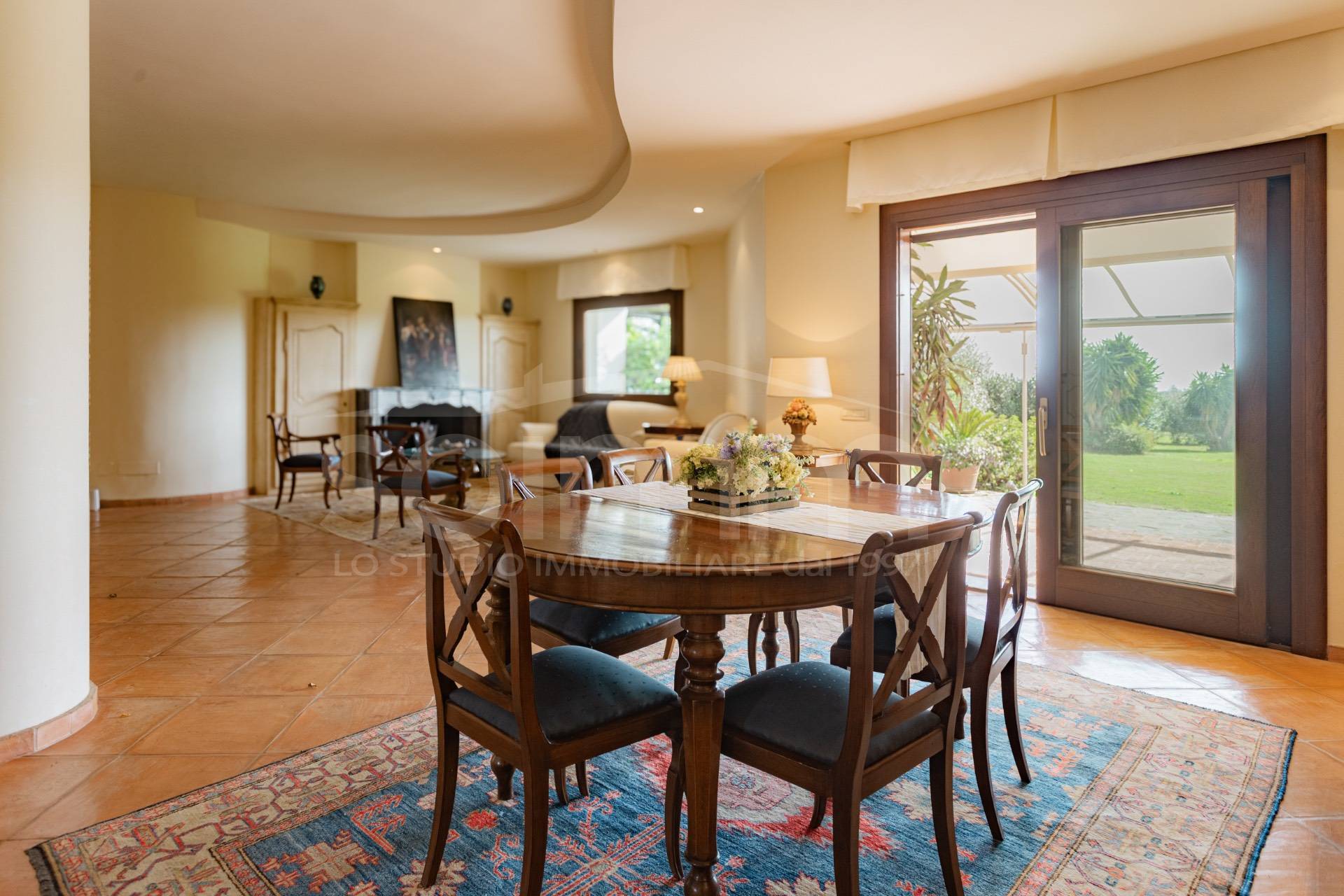 Villa Bifamiliare in vendita a Pula