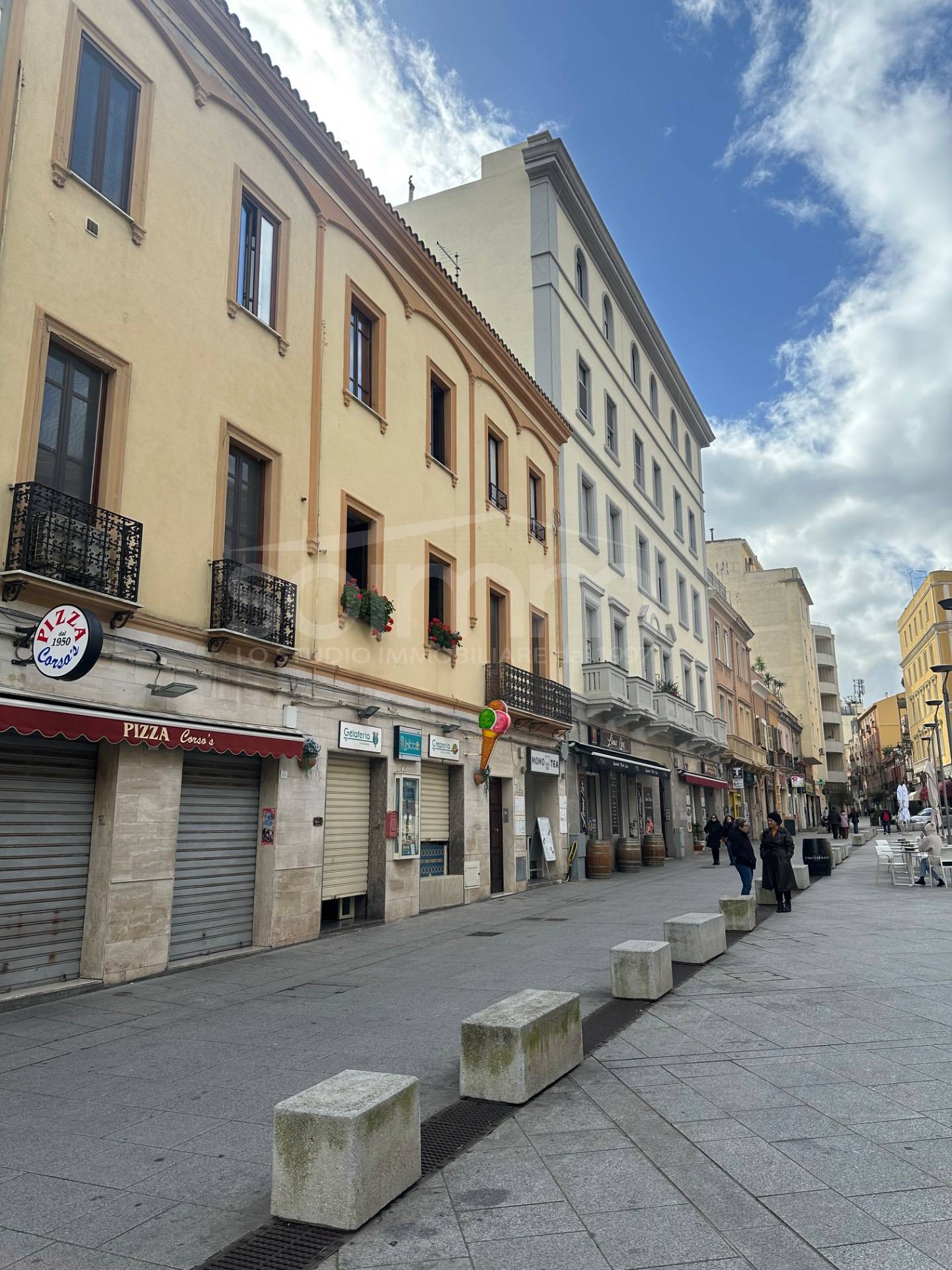 Locale commerciale in vendita a Cagliari