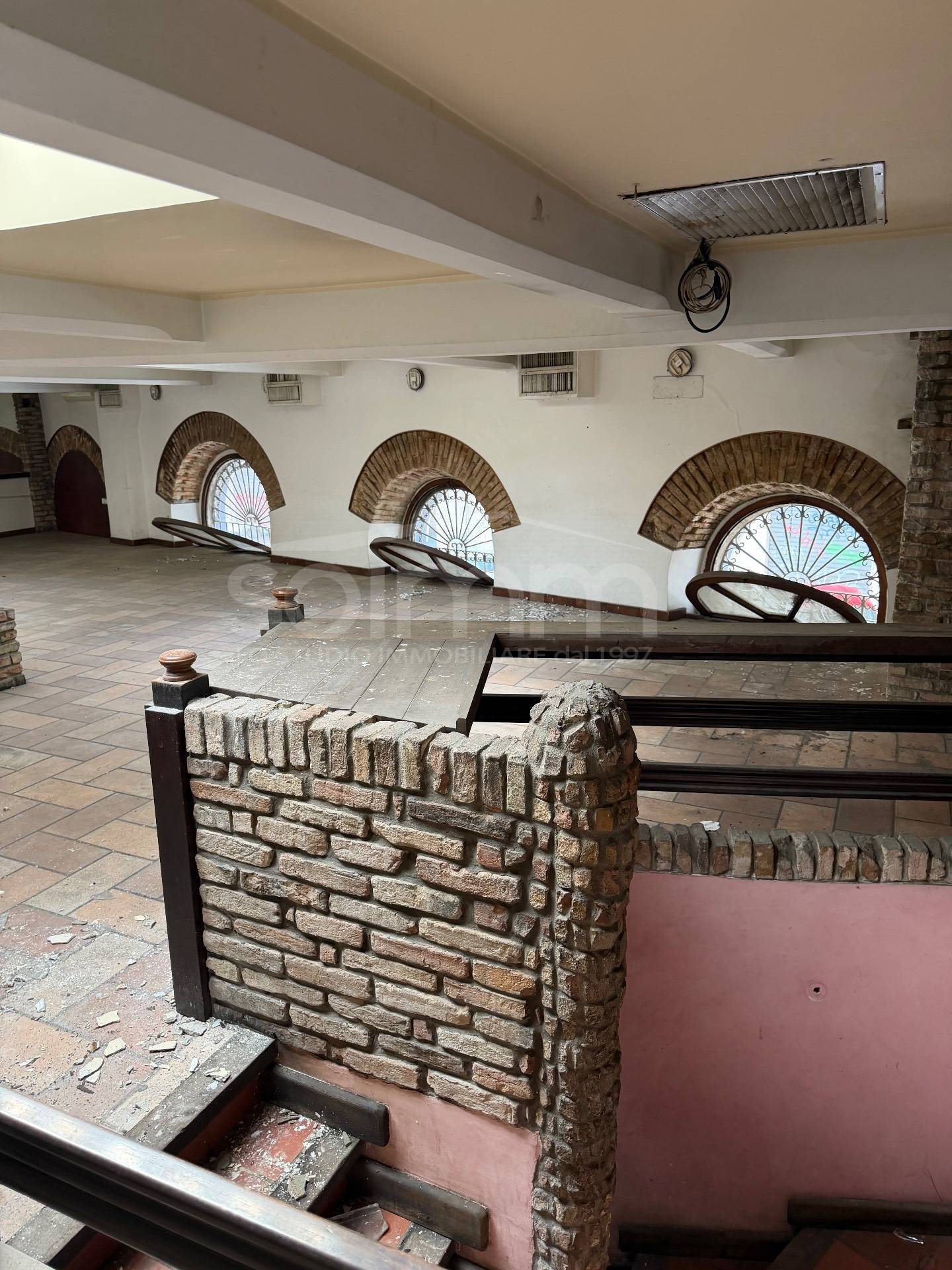 Locale commerciale in affitto a Cagliari