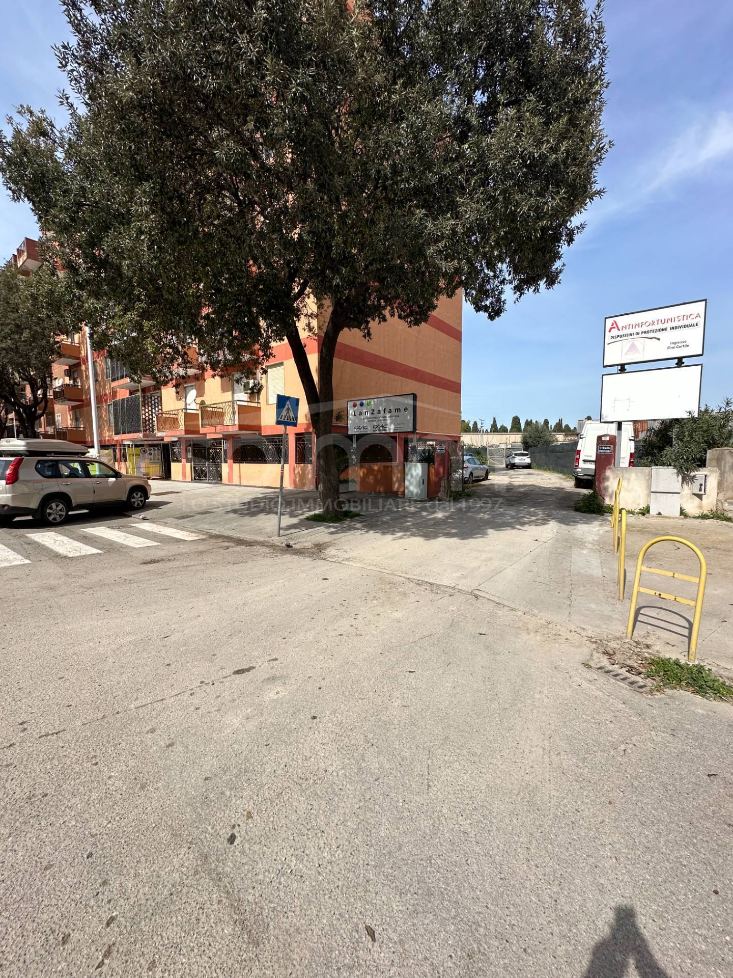 Magazzino in vendita a Cagliari