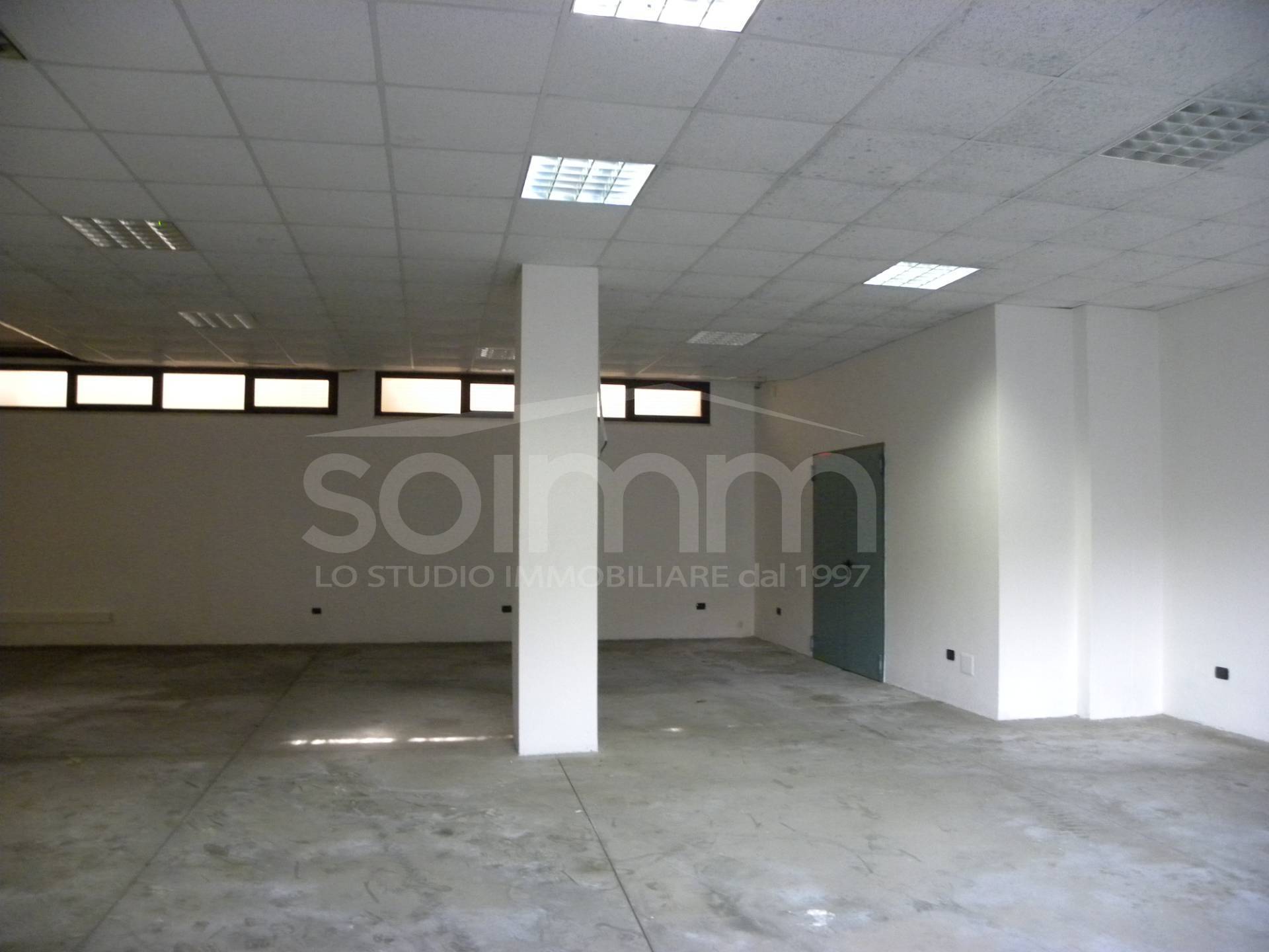 Magazzino in vendita a Cagliari