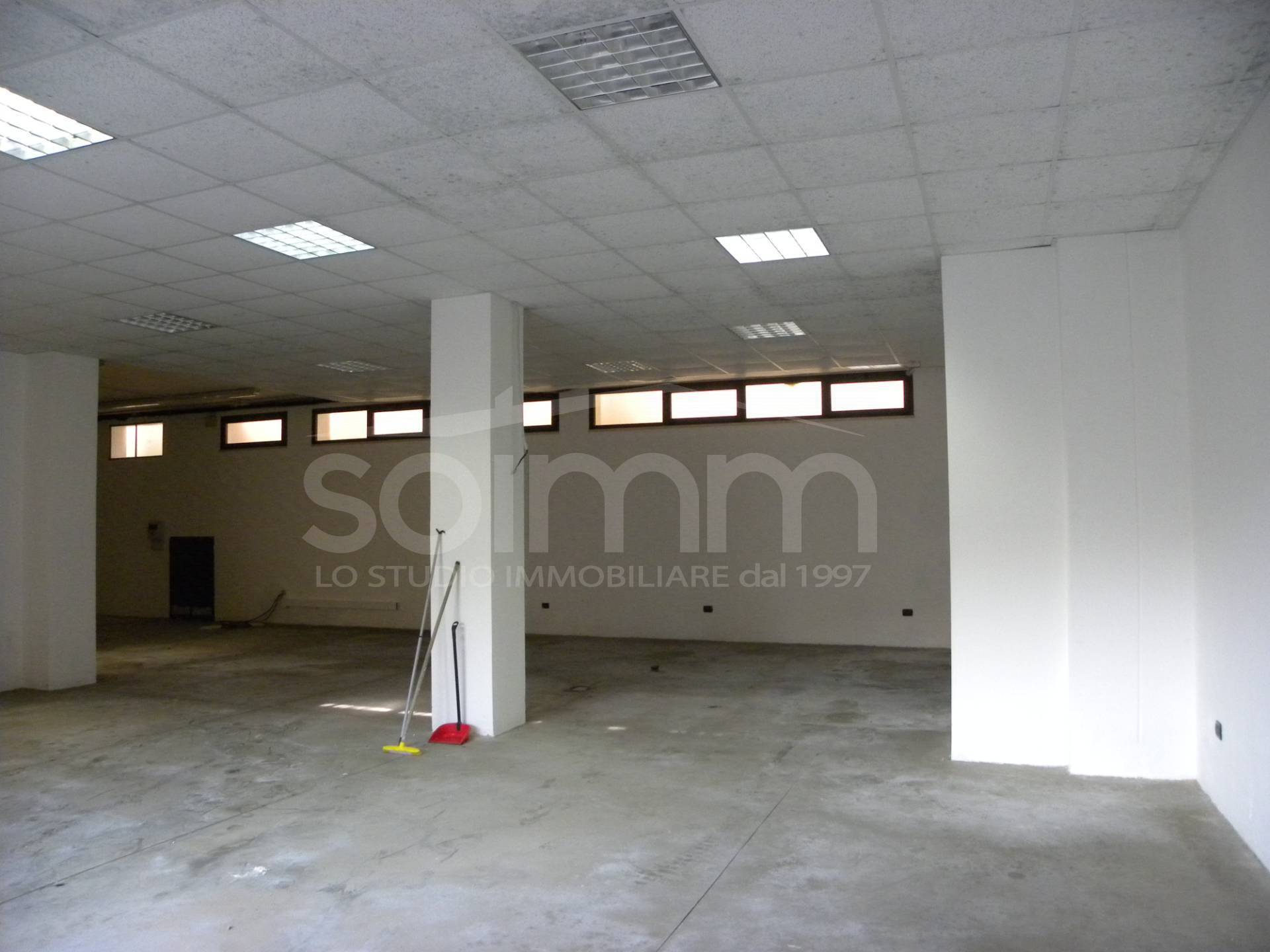 Magazzino in vendita a Cagliari