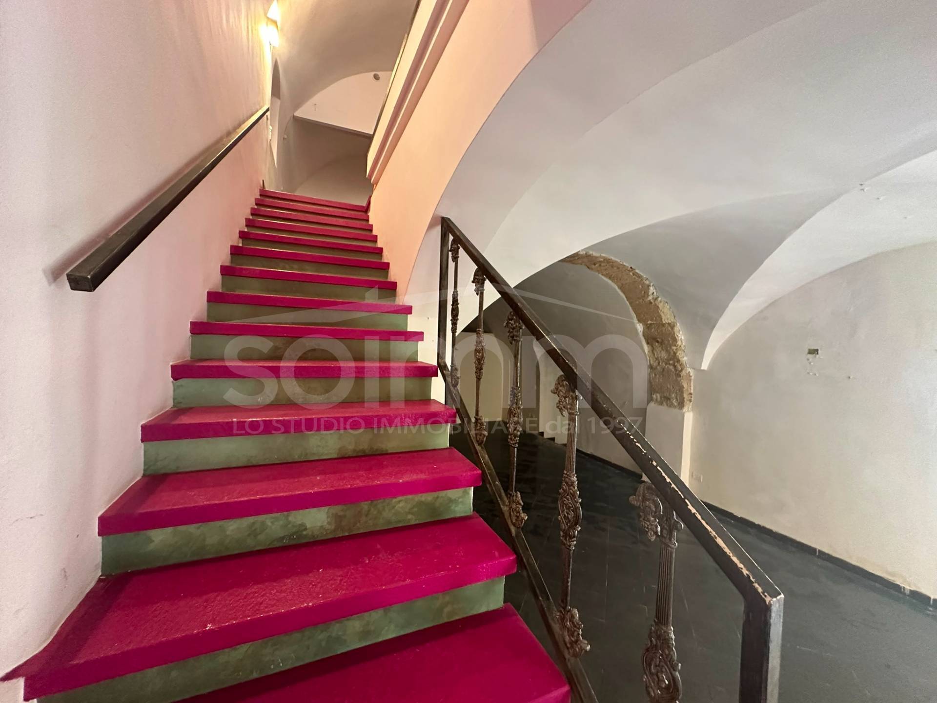 Locale commerciale in affitto a Cagliari