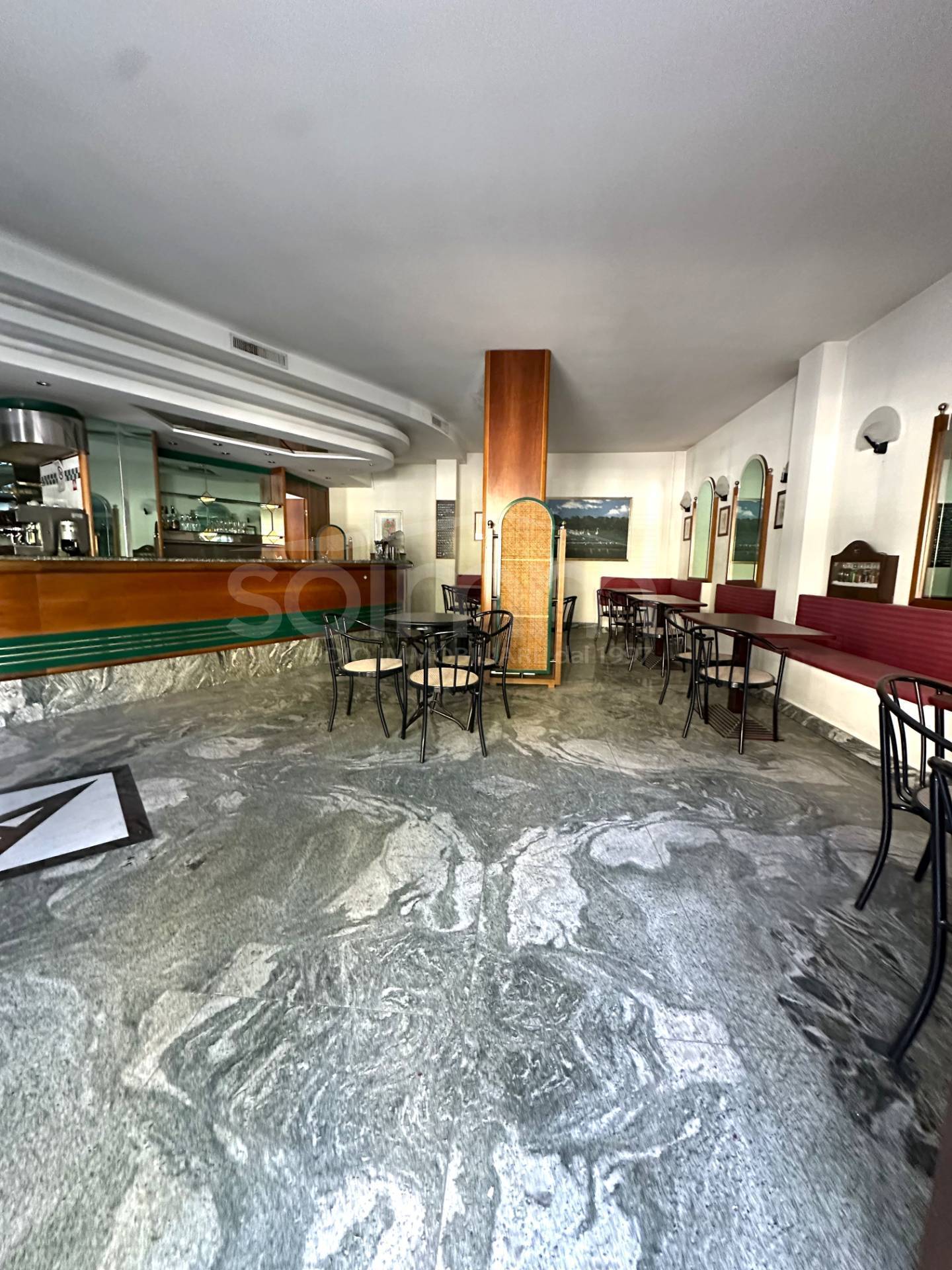 Locale commerciale in vendita a Quartu Sant'Elena