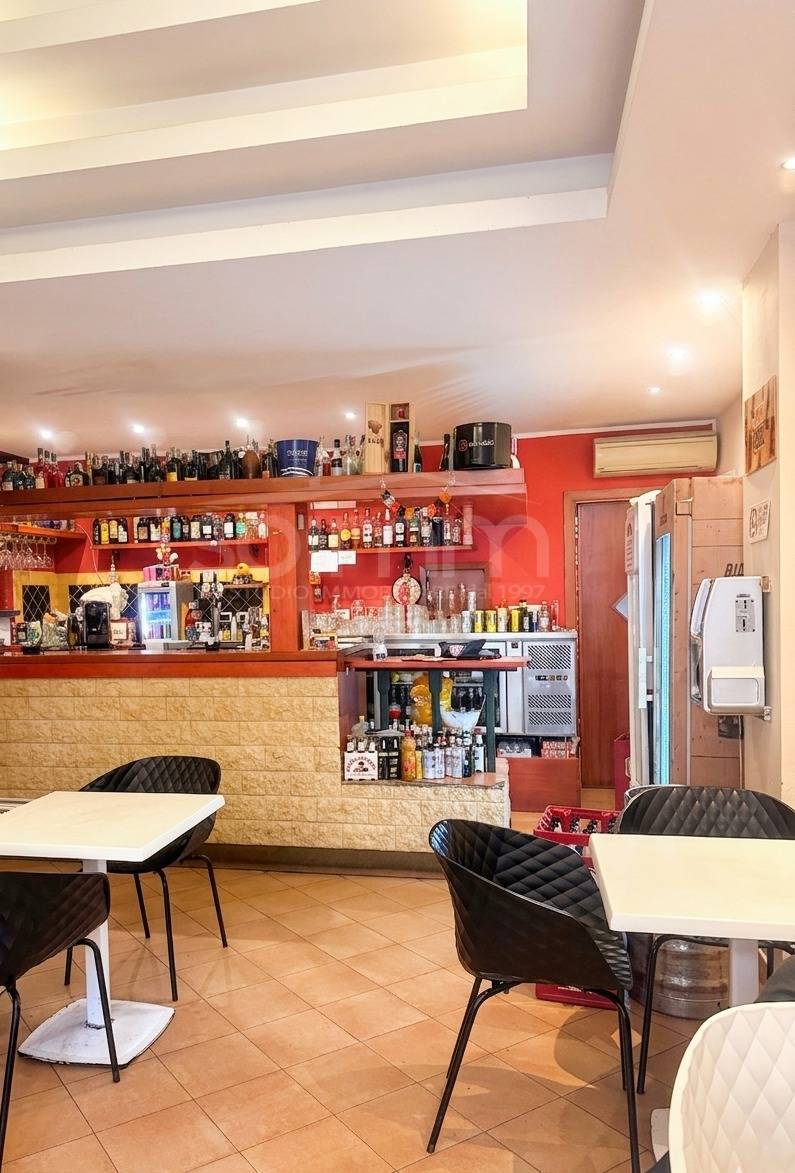 Locale commerciale in vendita a Cagliari