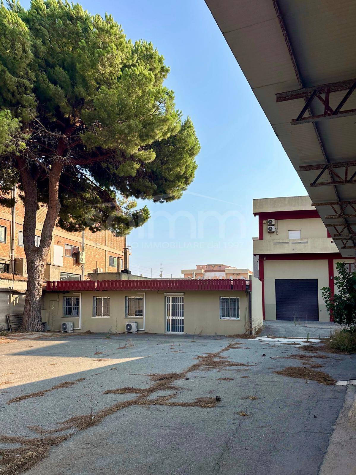 Locale commerciale in vendita a Cagliari